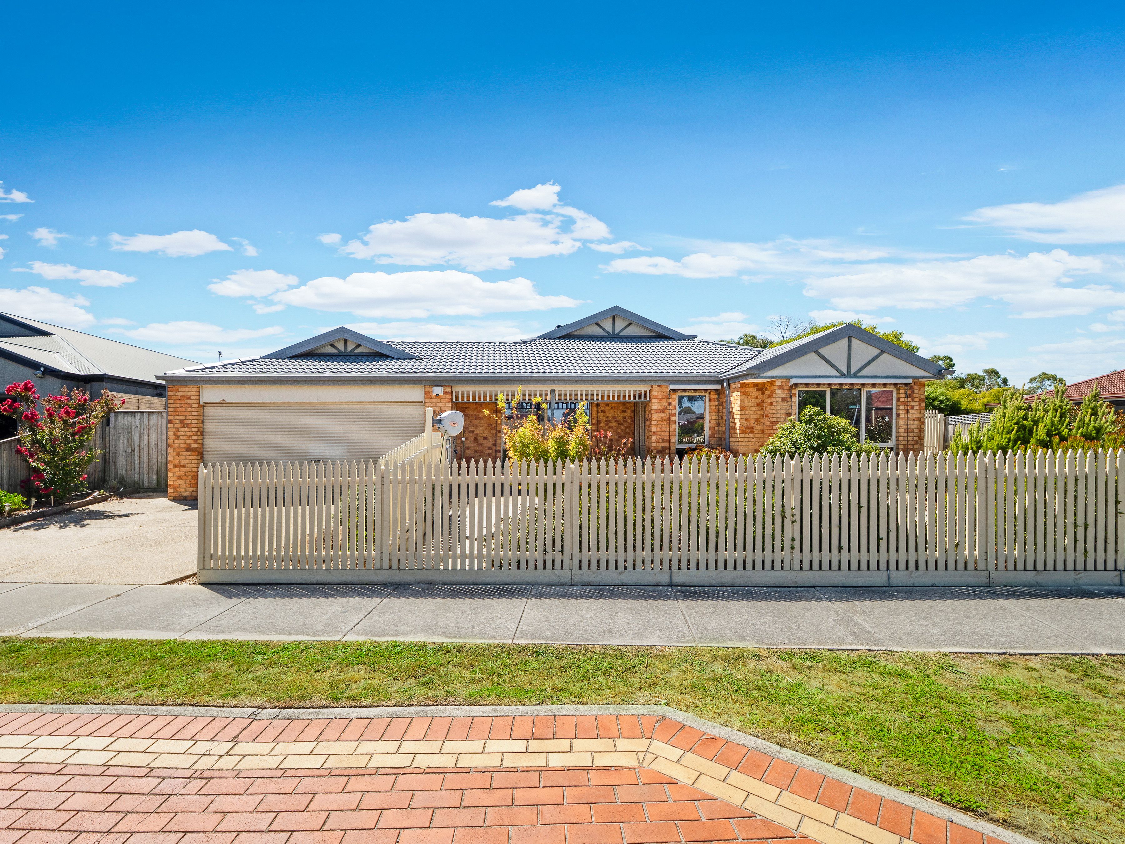 48 Brookland Greens Boulevard, Cranbourne VIC 3977
