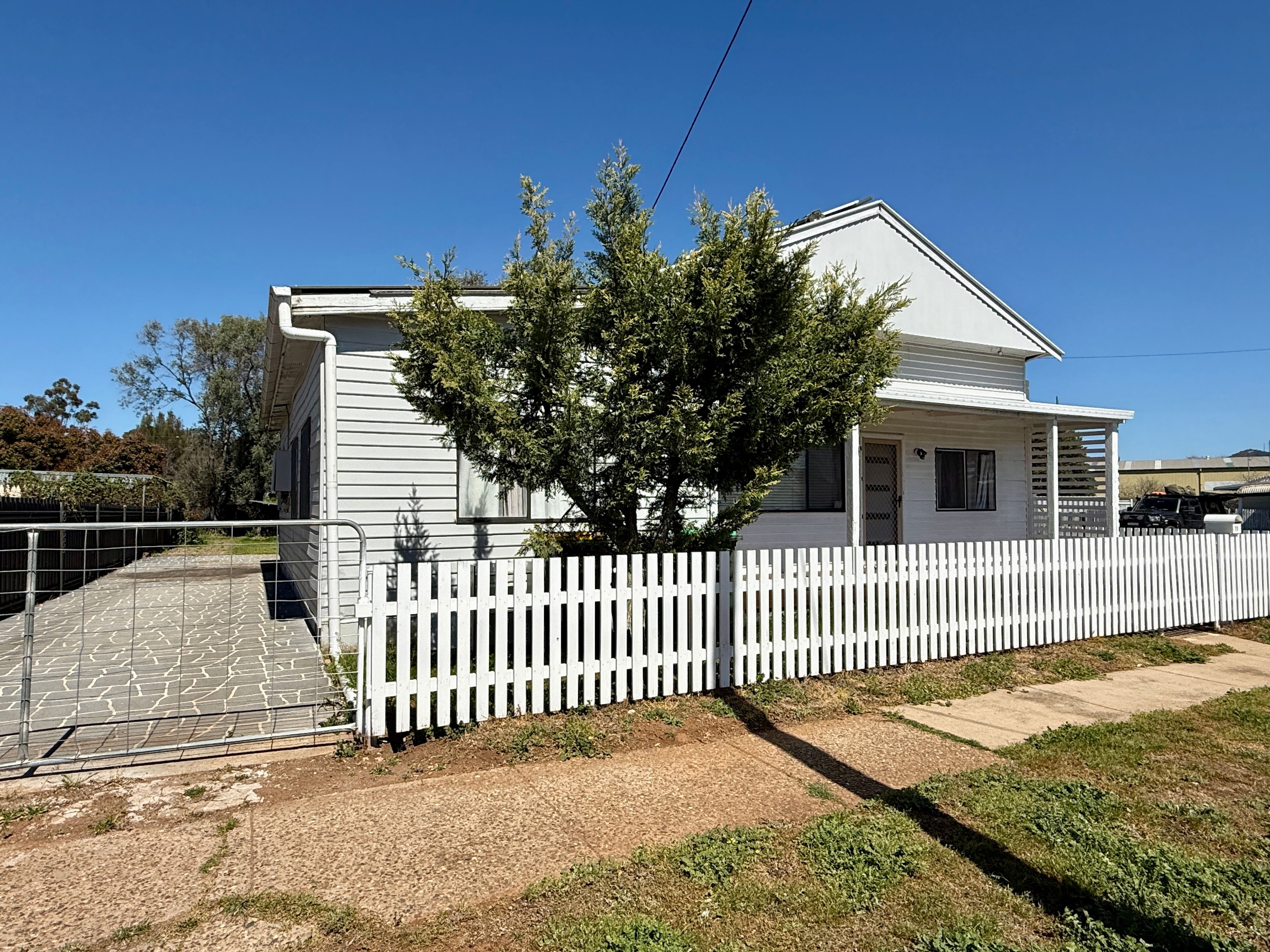 71 Swift Street — photo from Ray White Rural Dubbo