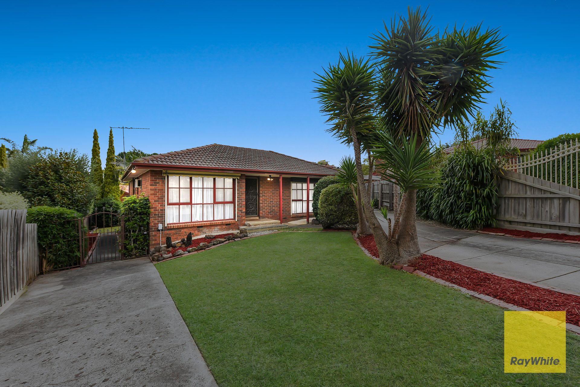 3 McRae Mews, Endeavour Hills VIC 3802