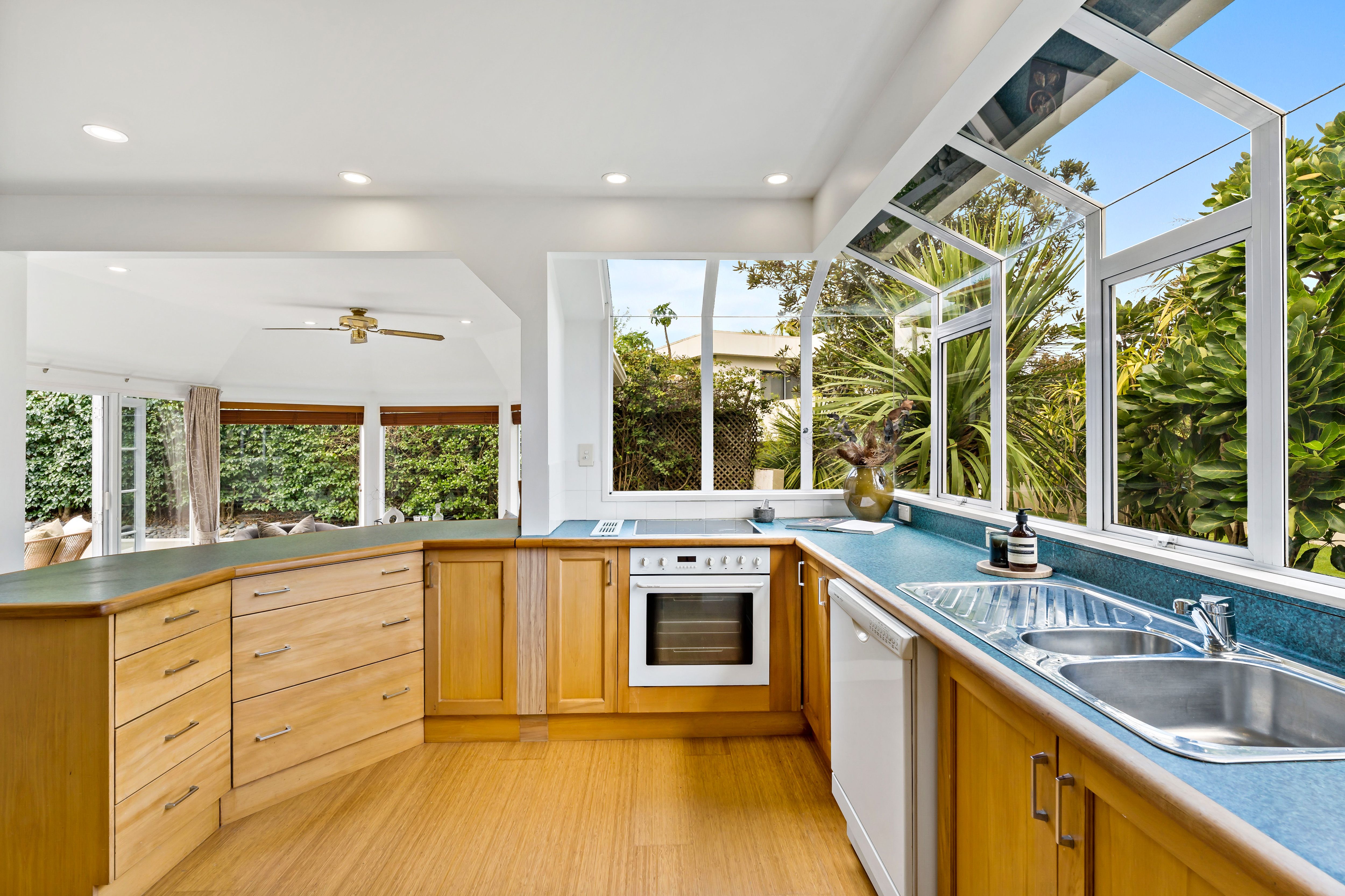8 Horizon Way, West Harbour