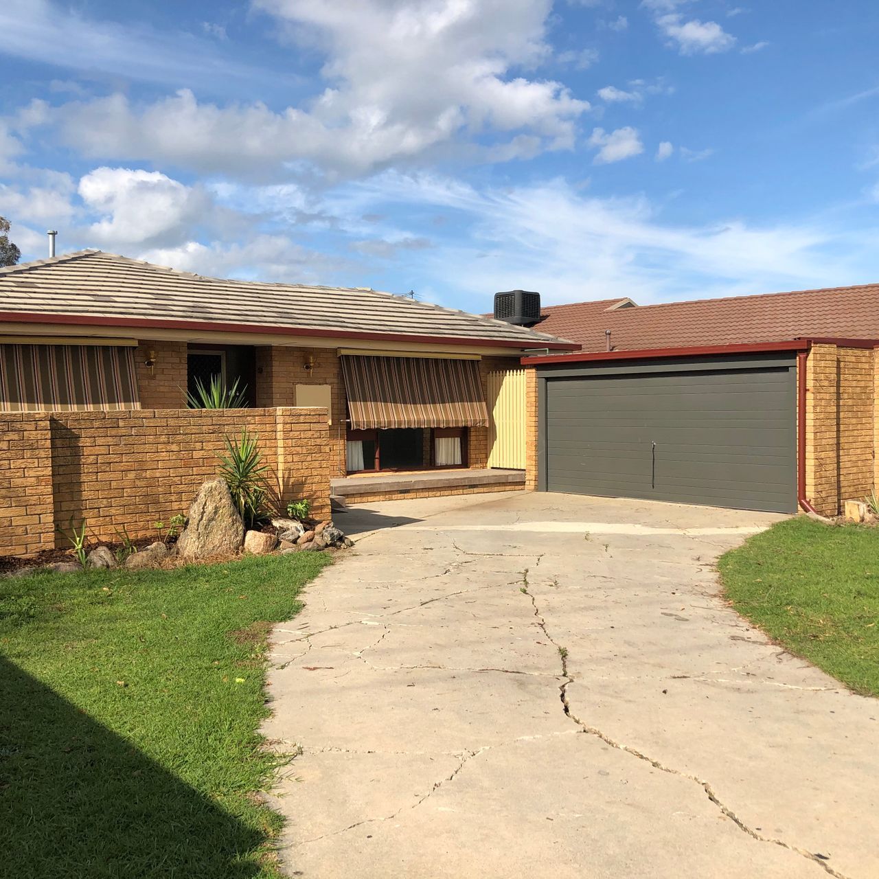 334 Parkland Crescent, Lavington NSW 2641