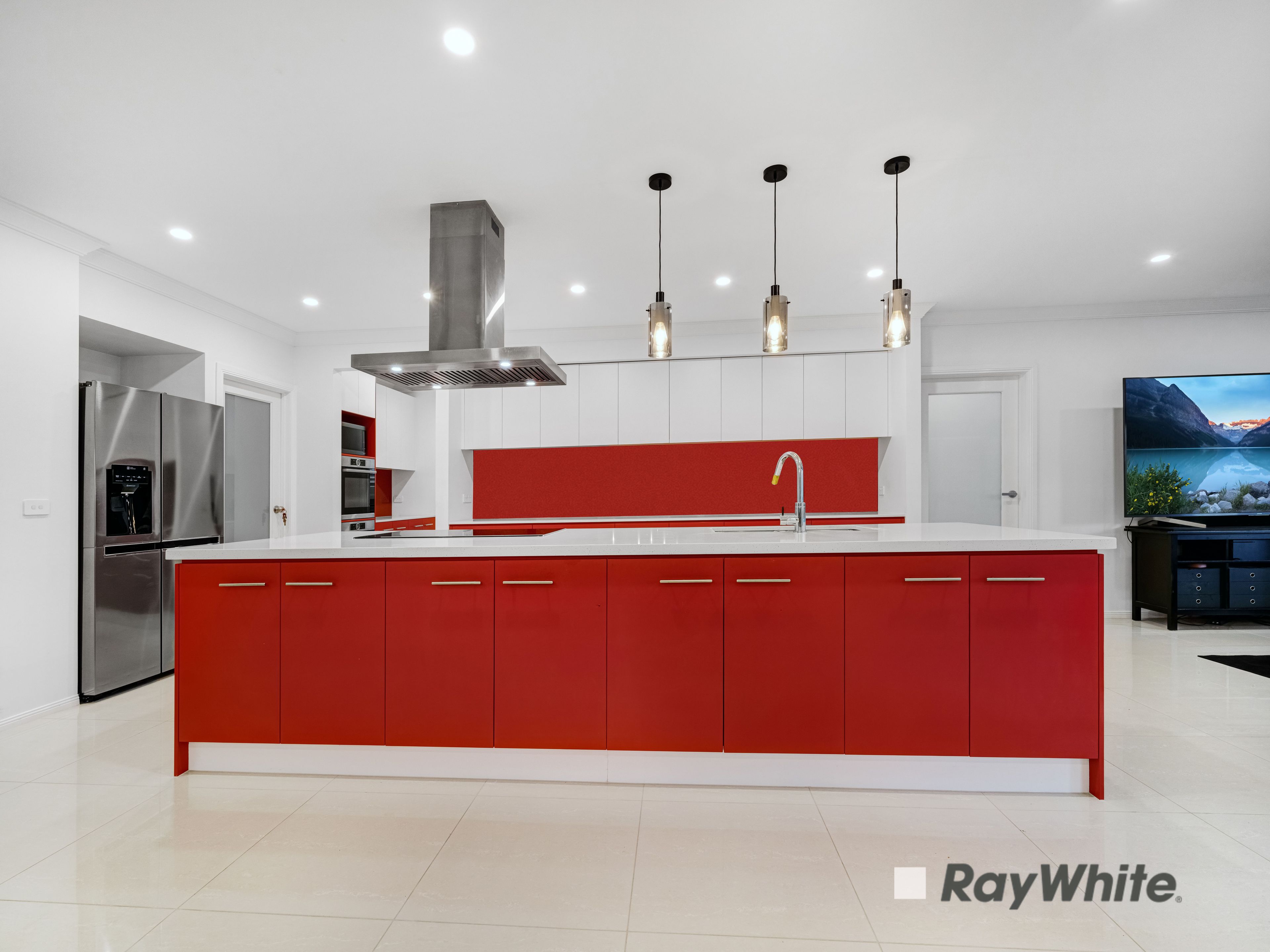 18 Ashford Drive, Pakenham, VIC 3810