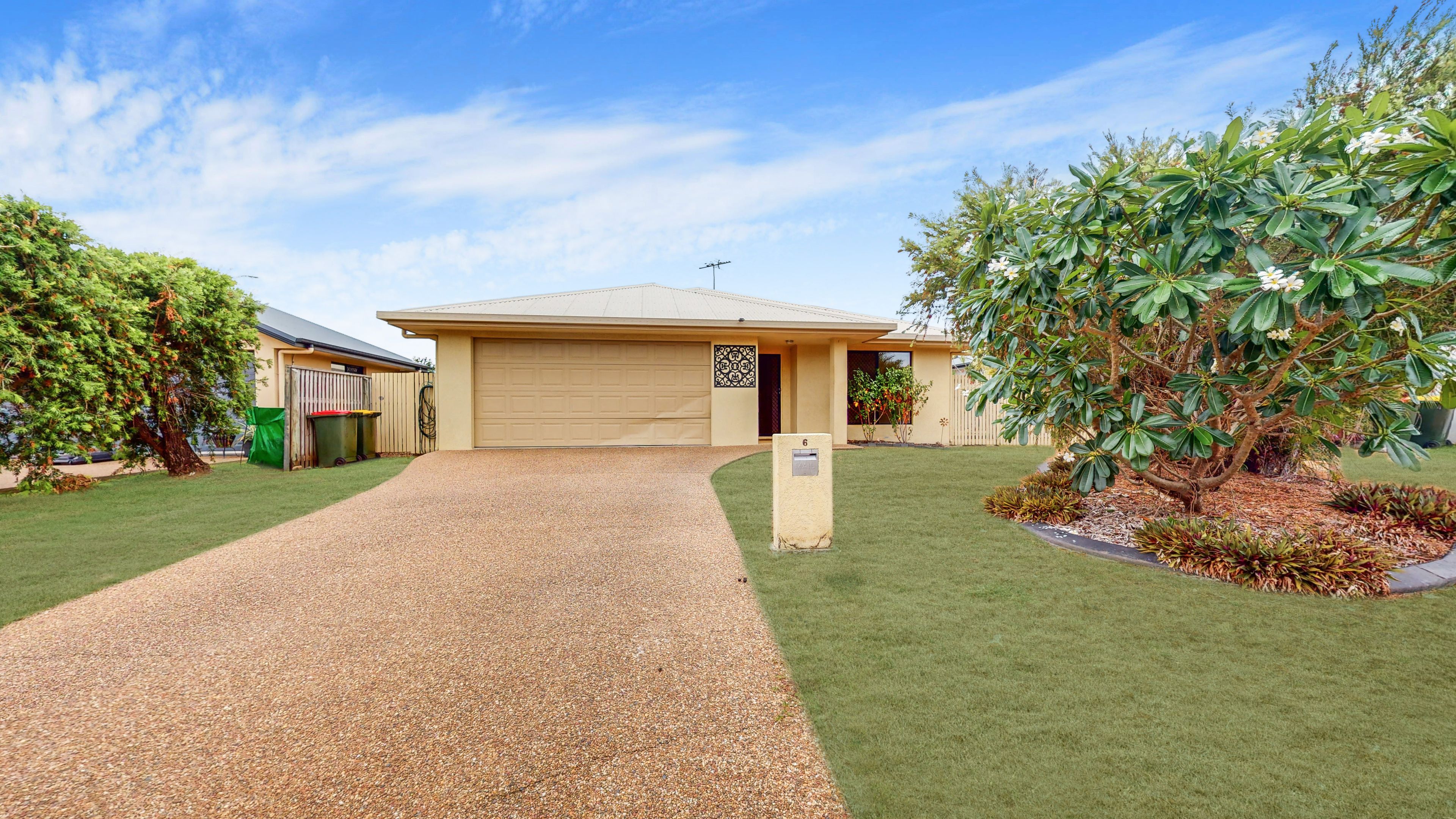 6 Anchorage Circuit, Bushland Beach, QLD 4818