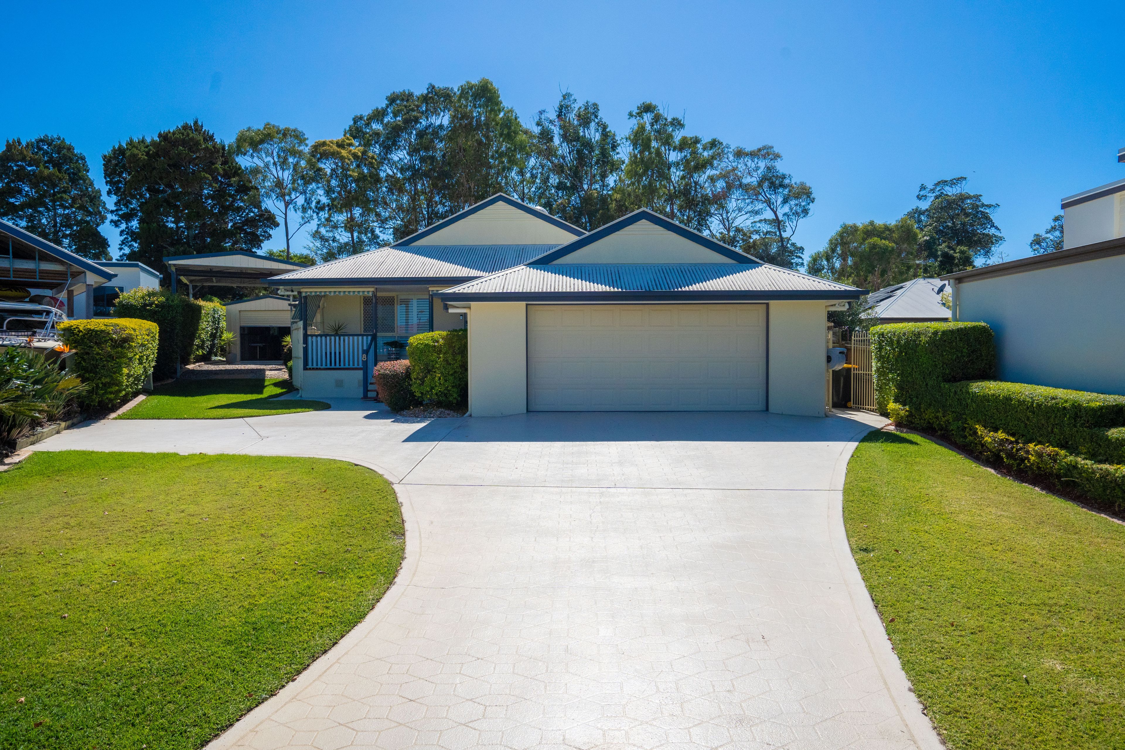 8 Seafarer Place, Banksia Beach, QLD 4507 Sold House Bribie Island