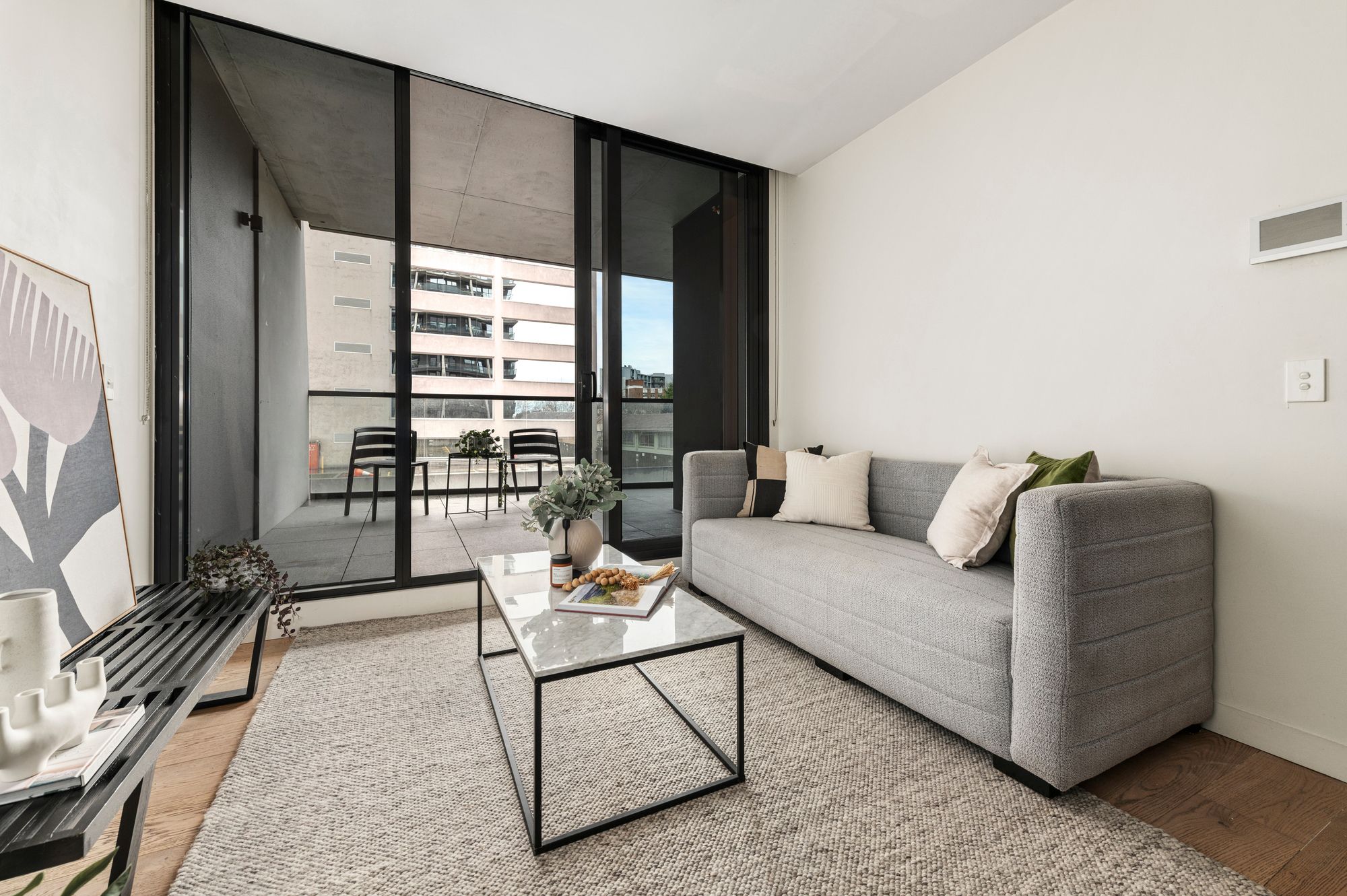 77 Queens Road, Melbourne VIC 3004