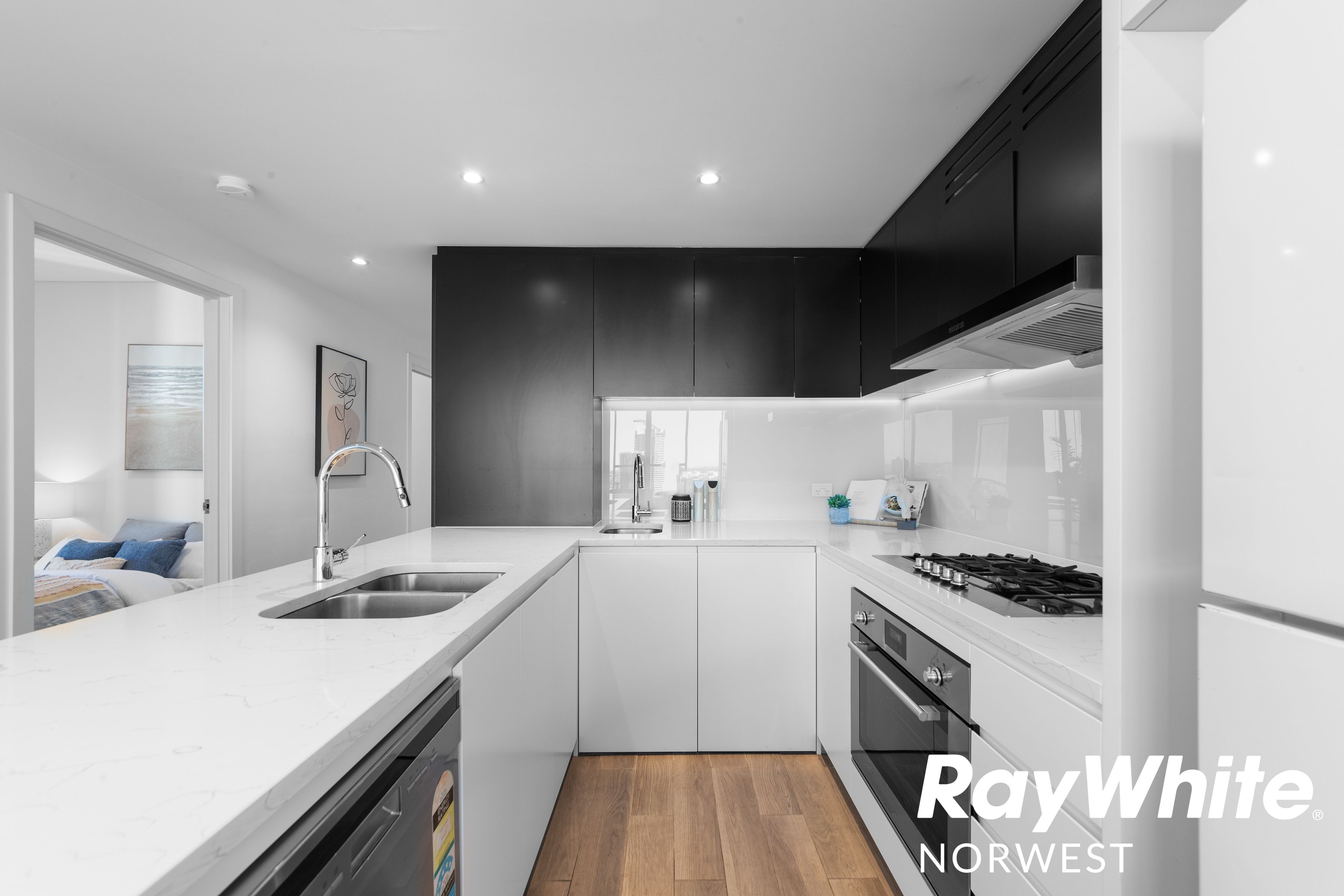 2308/11 Wentworth Place — photo 6 of 22
