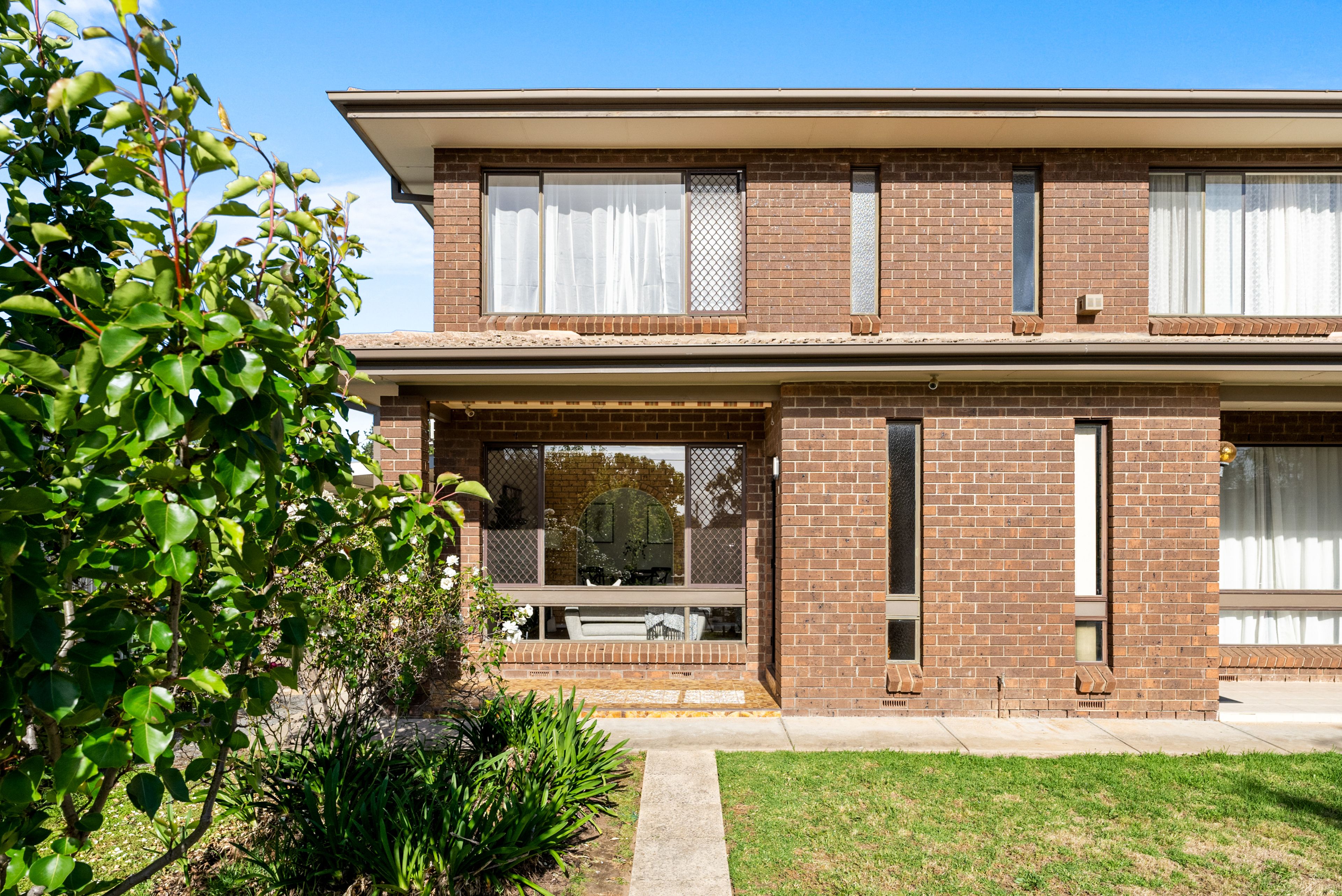 26 Barry Road, Oaklands Park SA 5046