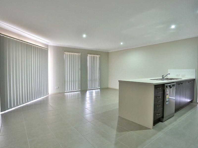 74 Cirrus Way, Coomera, QLD 4209