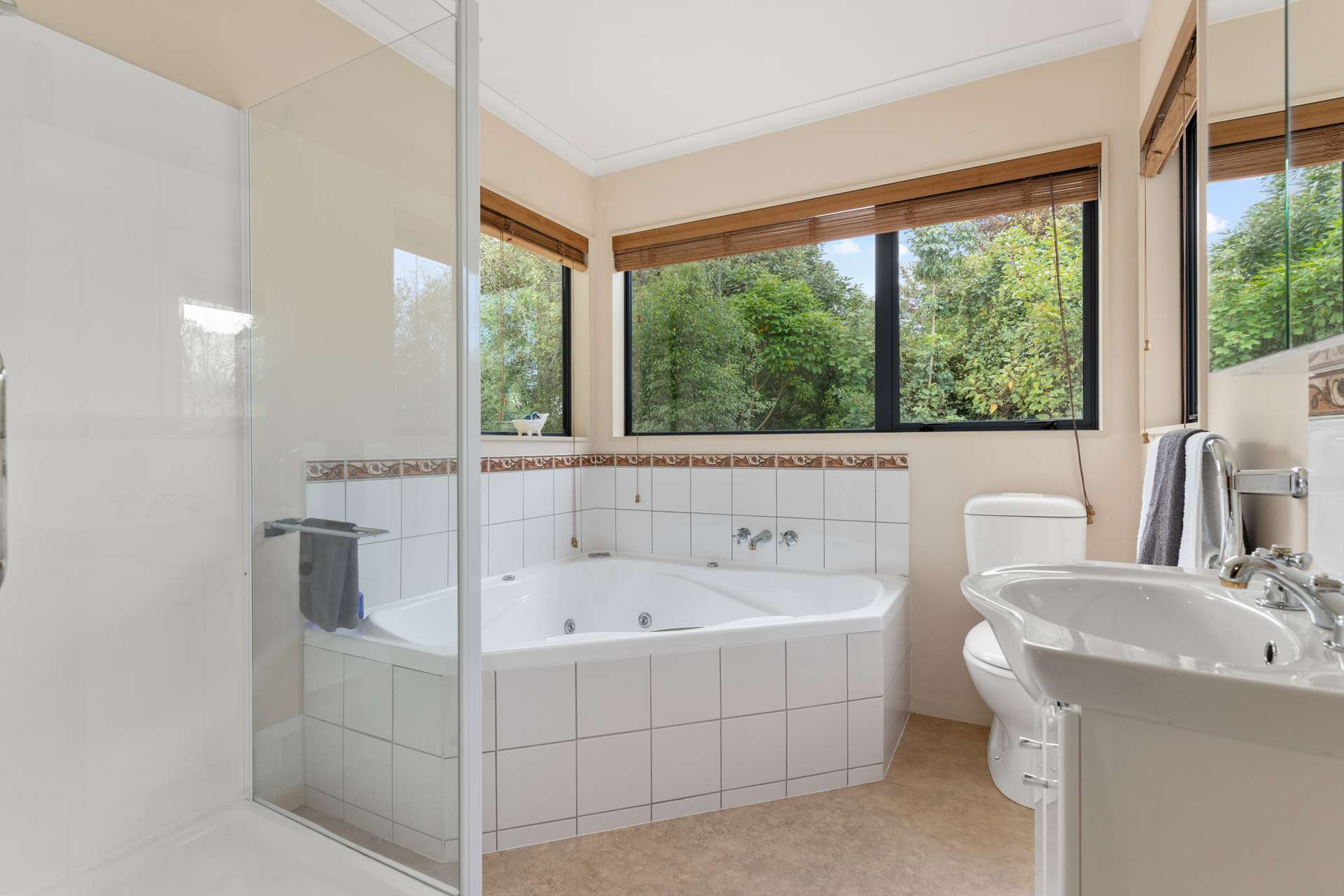 27 Lake Brunner Road photo 15