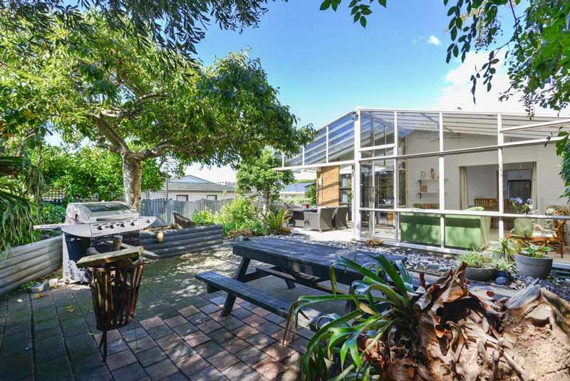 29 Prince Regent Drive, Half Moon Bay, Manukau City