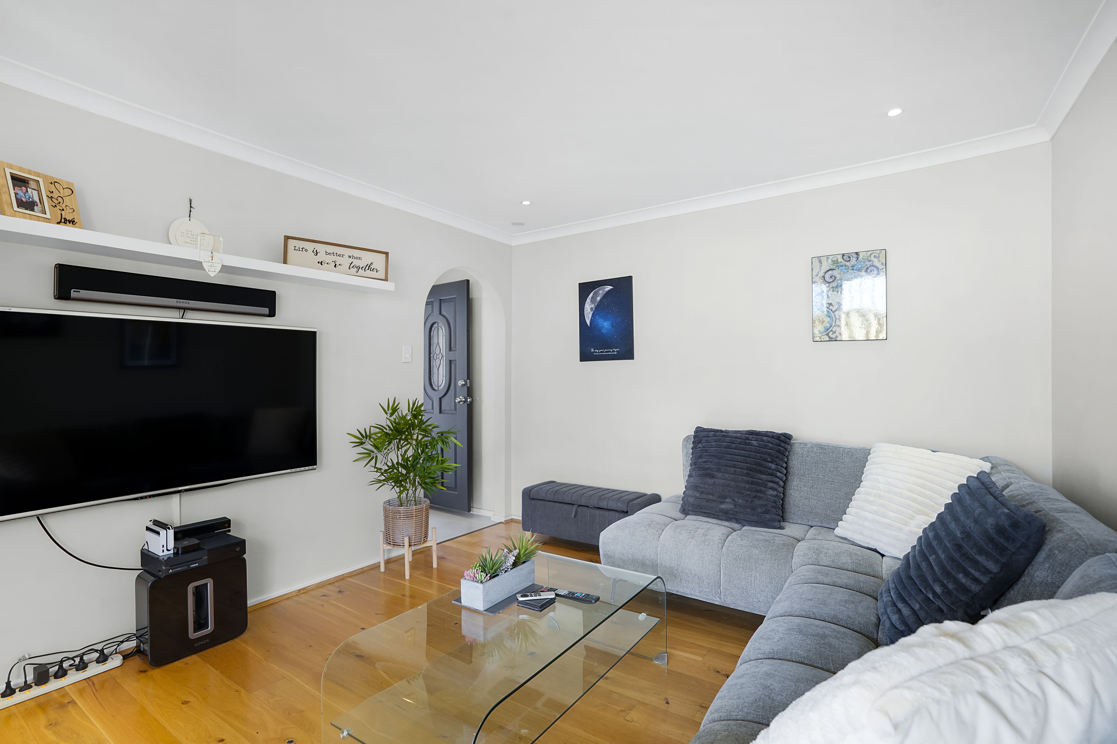 2/80 Hamilton Street — photo 4 of 24