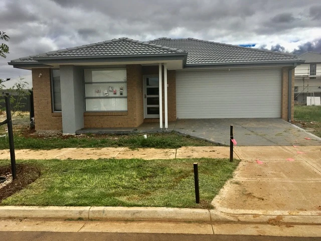 12 Coronado Crescent, Truganina, VIC 3029