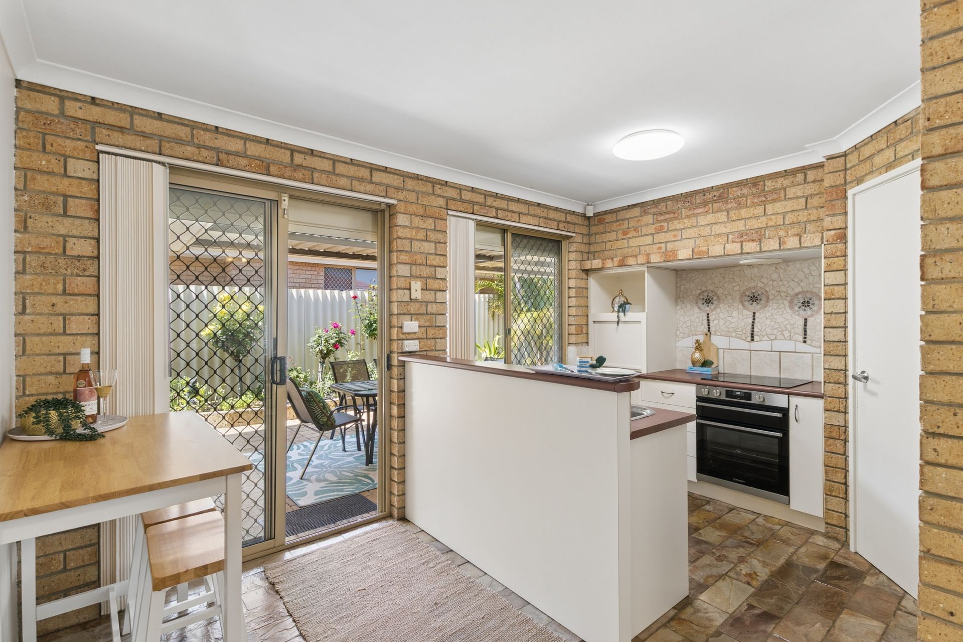 241 Belgravia Street — photo 16 of 30