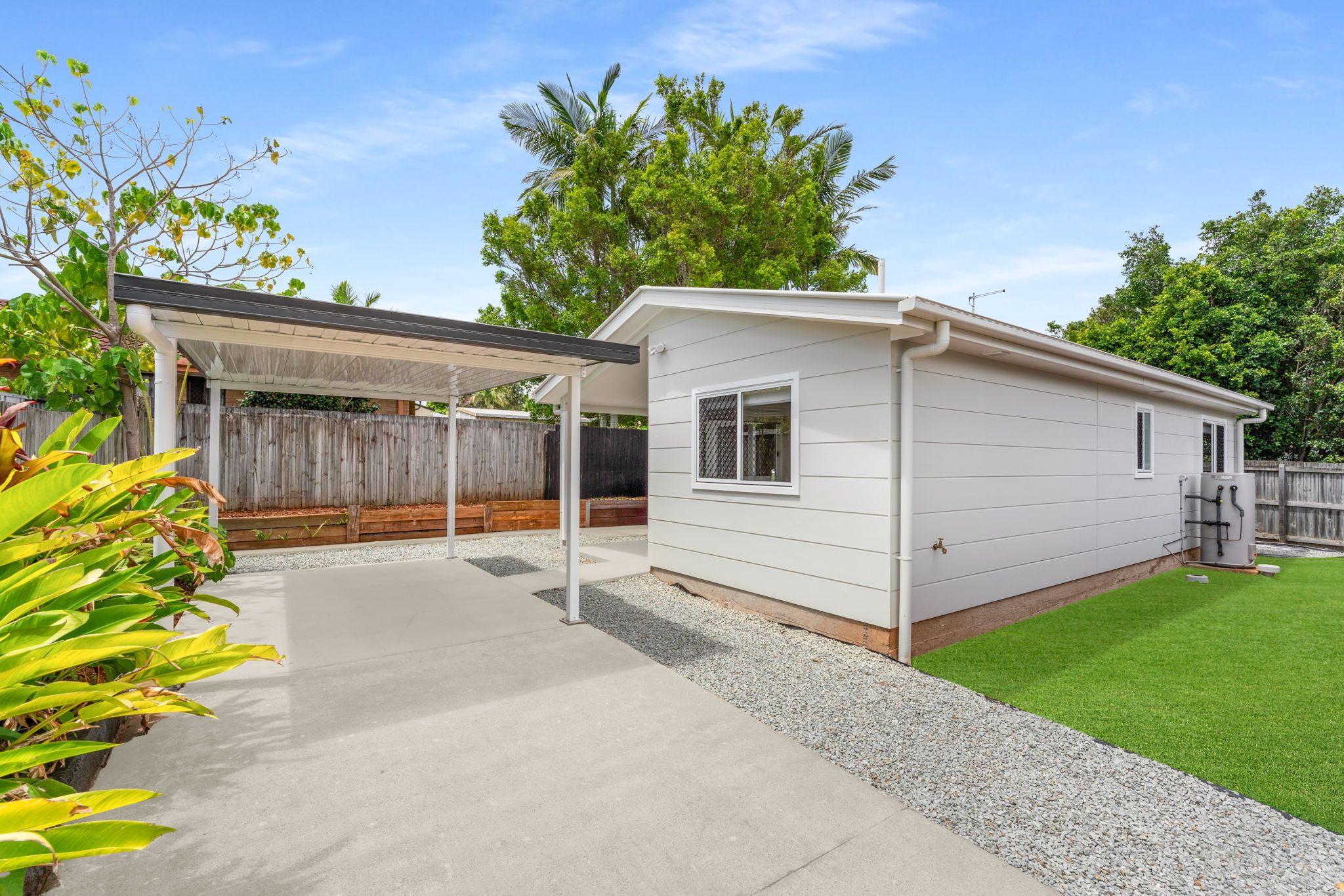 100-102a Mill Street, Redland Bay, QLD 4165