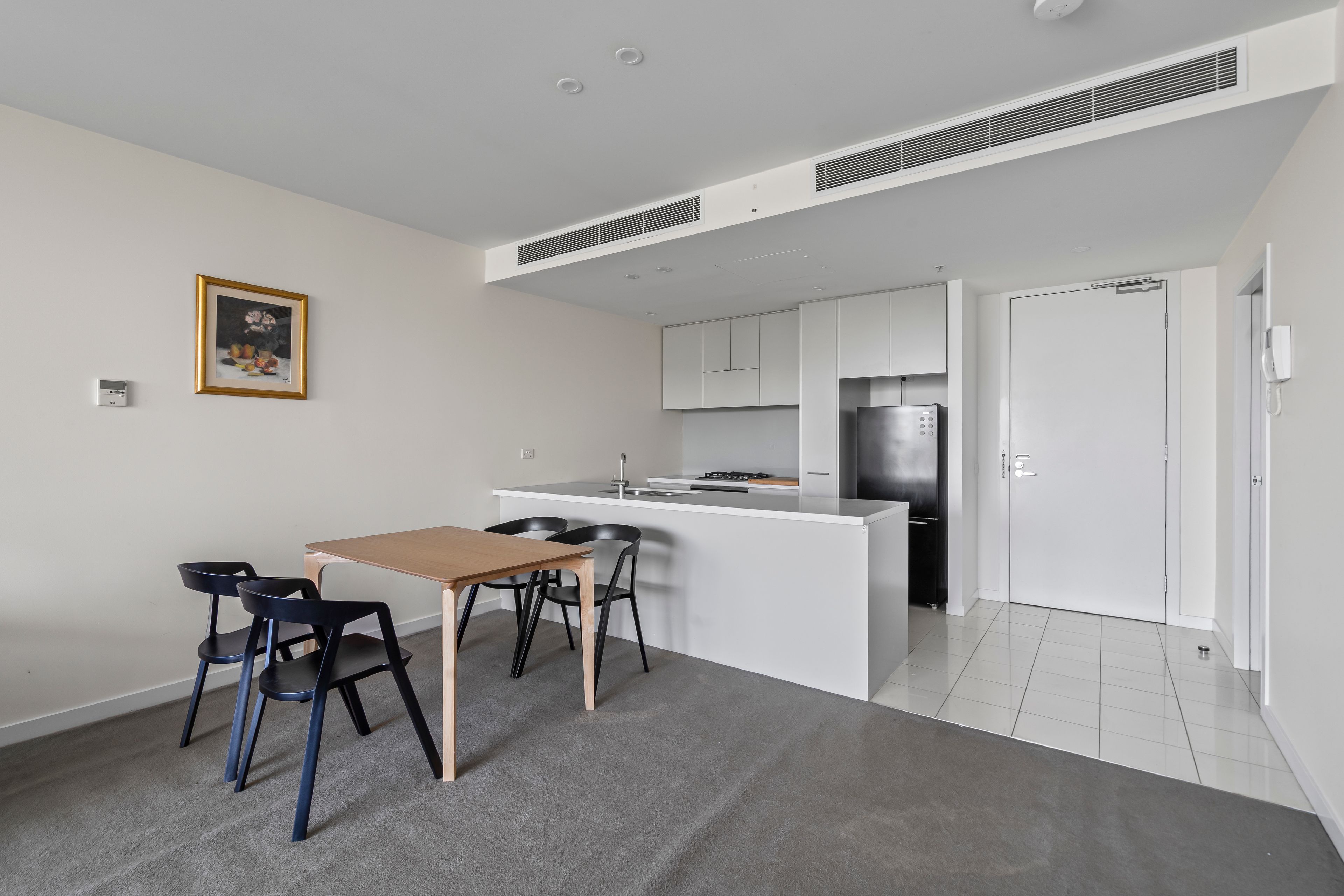 411/55 Queens Road — photo 5 of 19