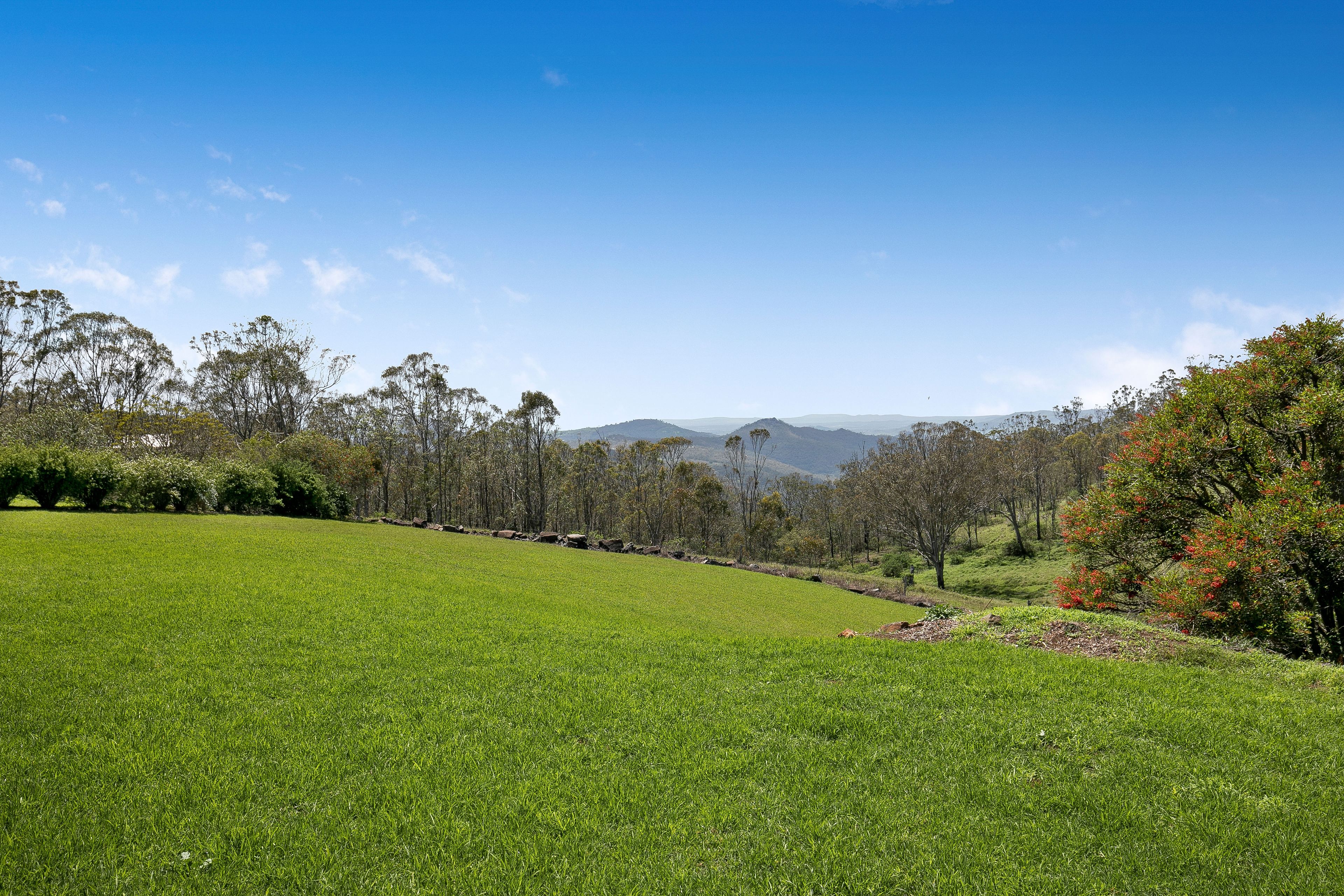 14 McStay Street, Middle Ridge, QLD 4350