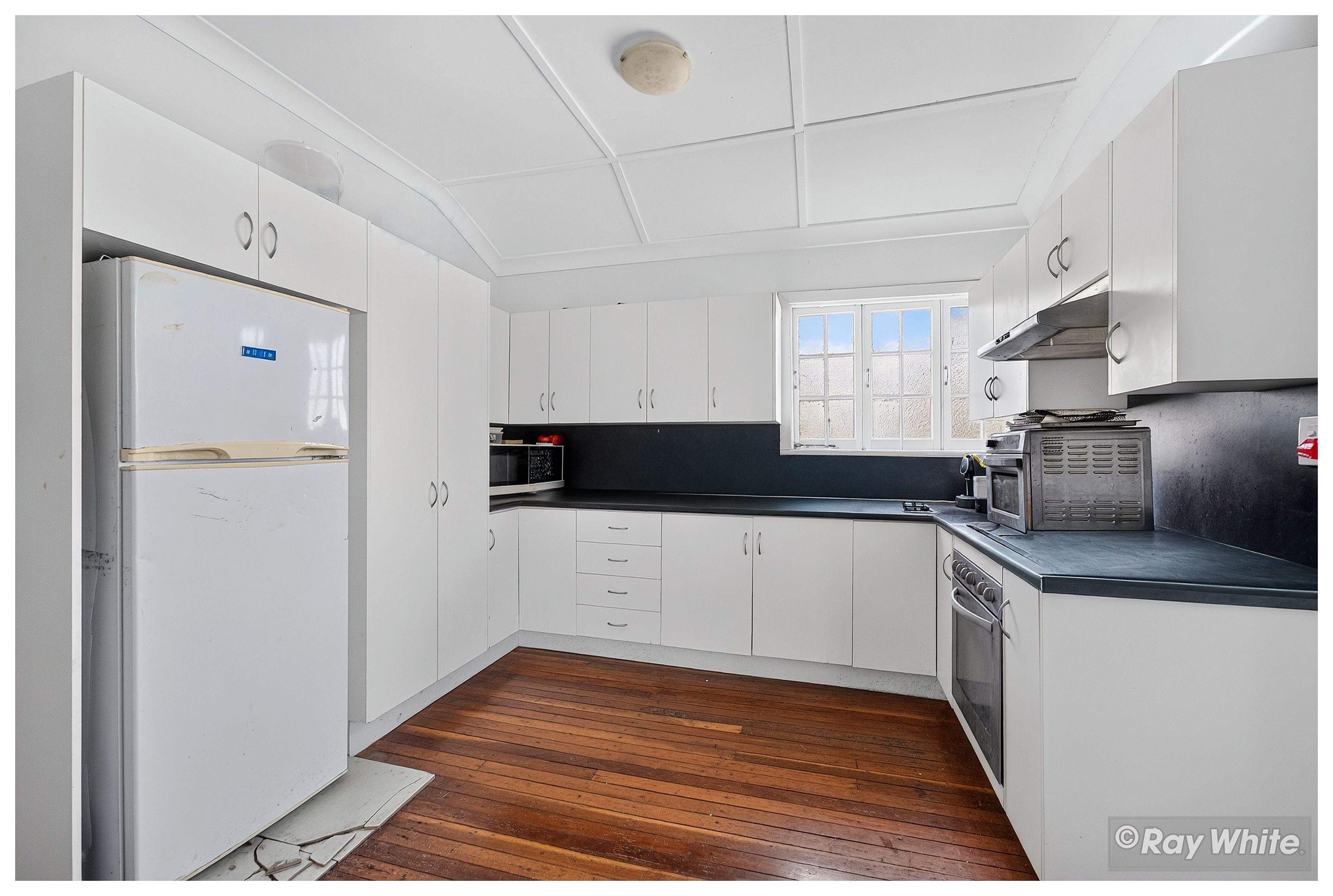 89 North Street — photo 3 of 27