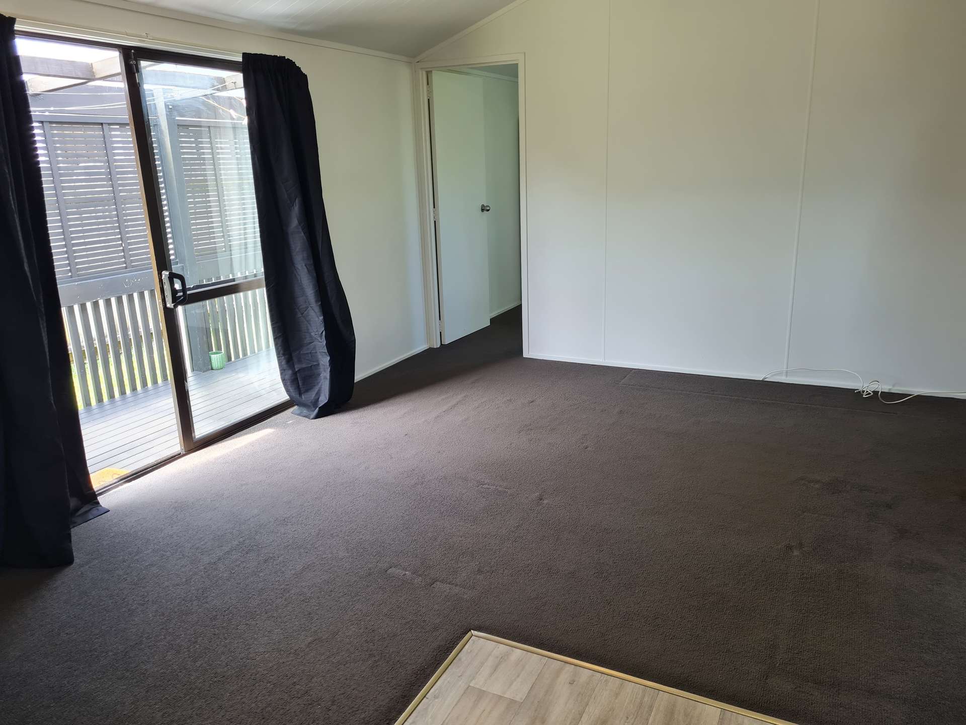 6a Ozich Avenue photo 3