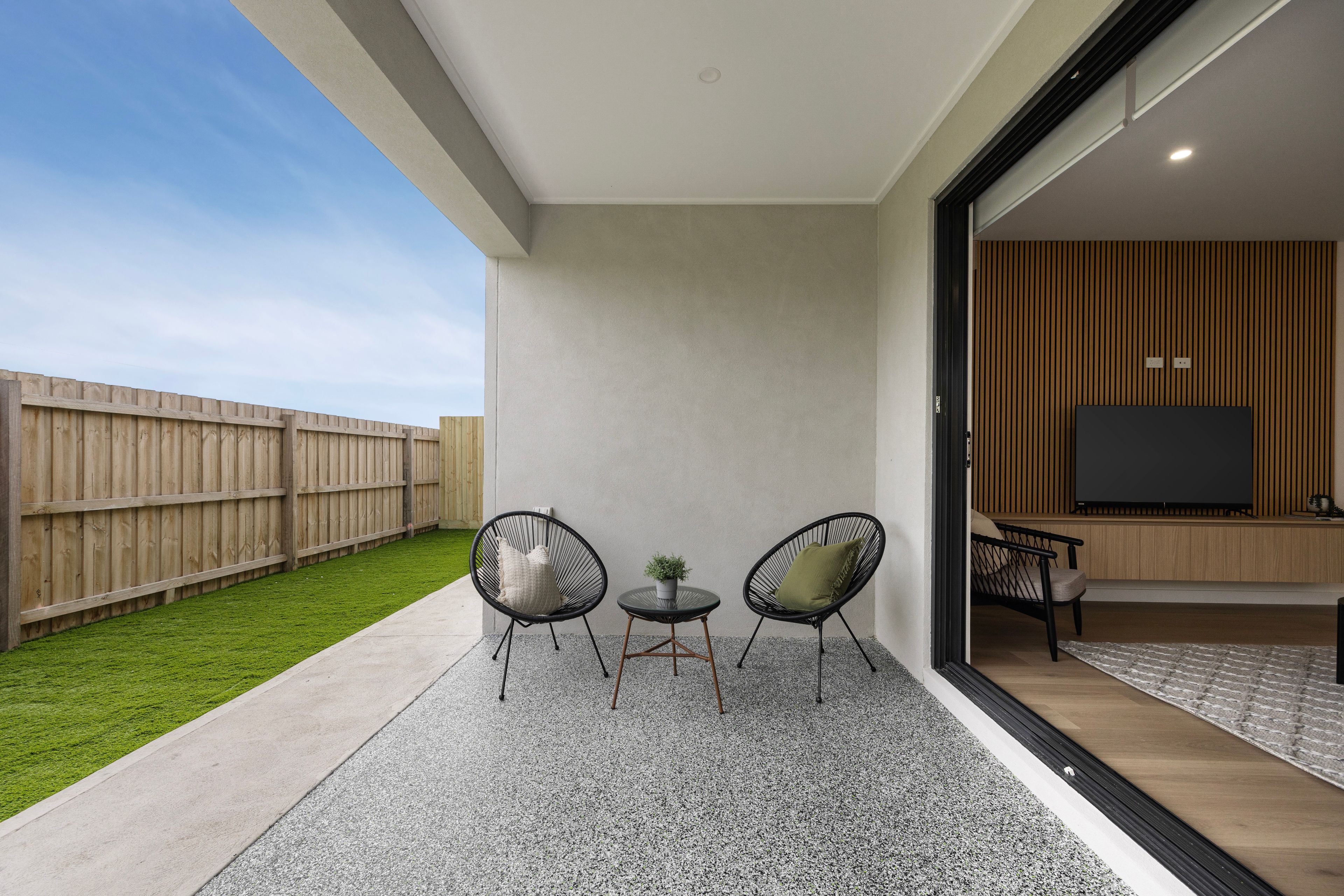 24 Bridgend Street — photo 14 of 15