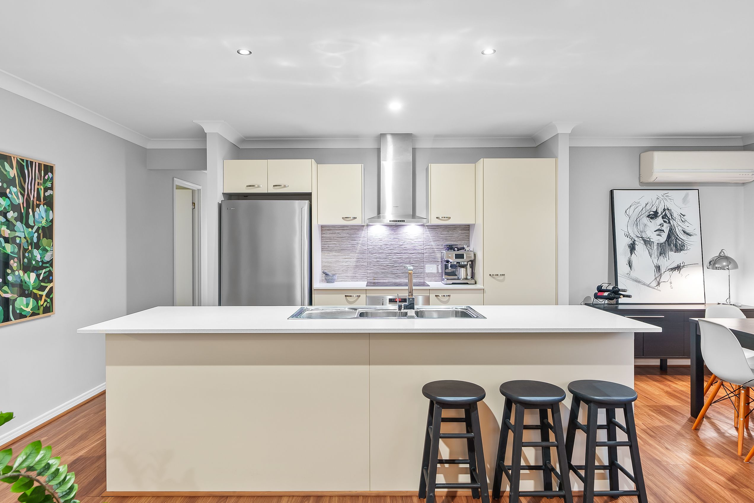 9 Kingston Court, North Lakes, QLD 4509
