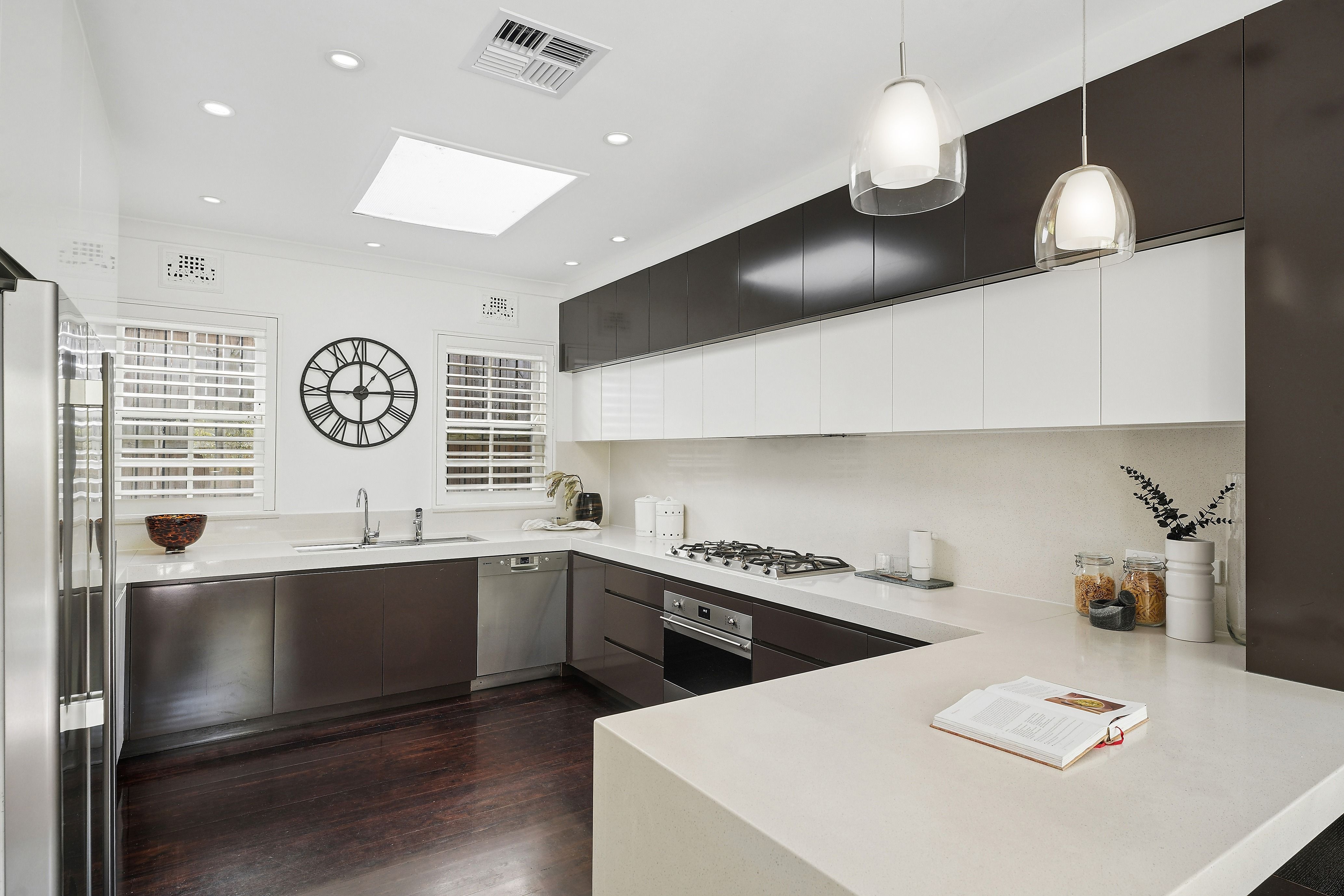 288 Military Road — photo 4 of 12