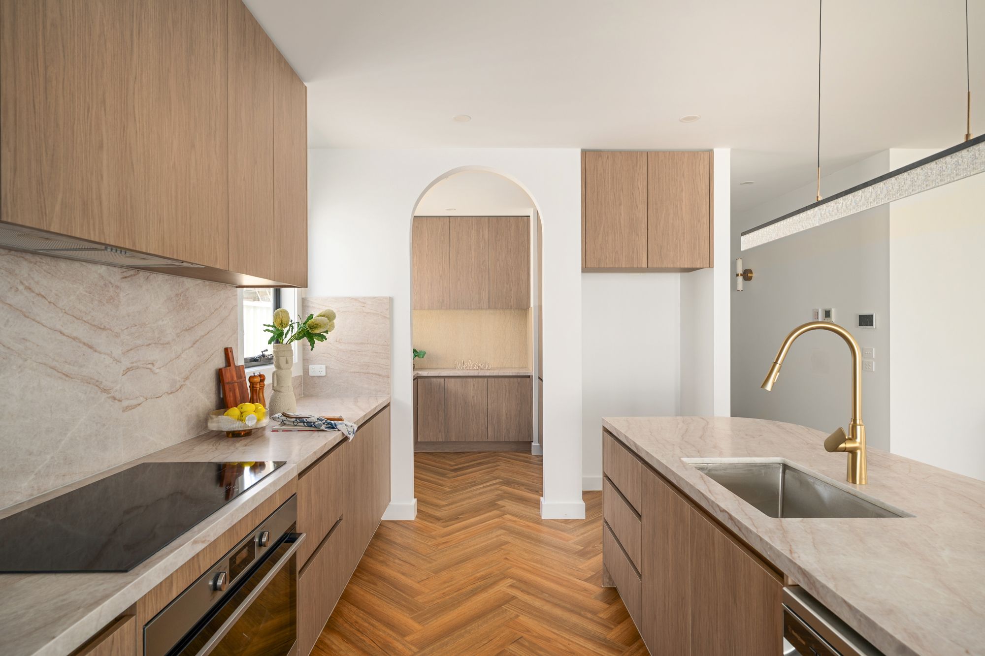 20 Valerian Avenue — photo 4 of 24