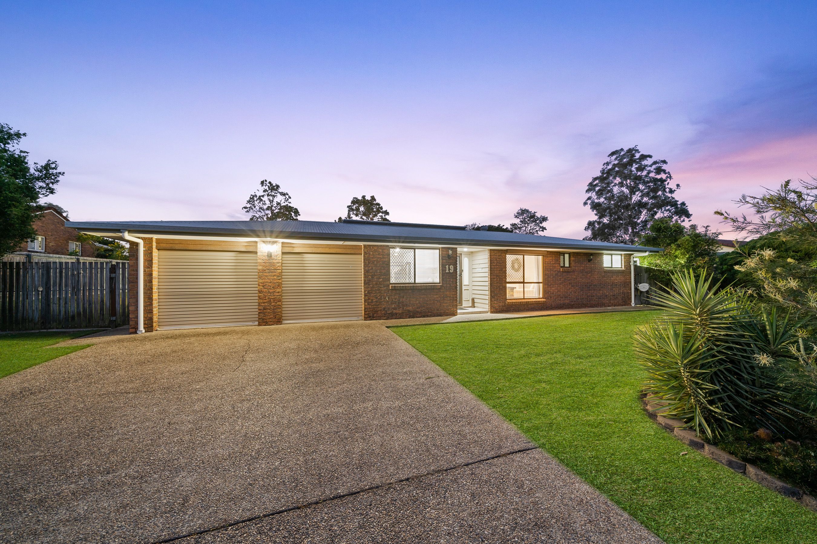 17-19 Montgomery Court, Heritage Park, QLD 4118