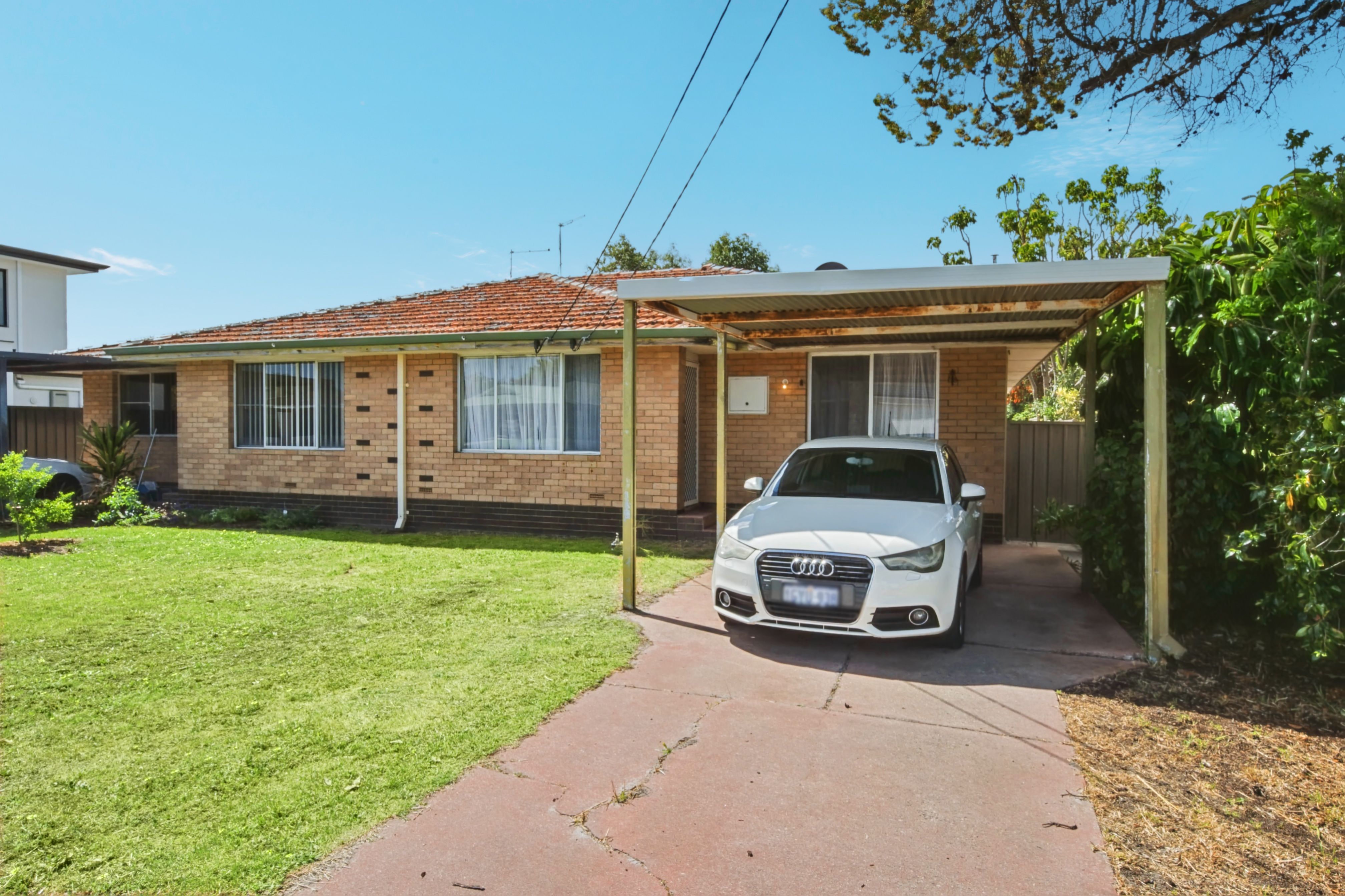 168A The Strand — photo from Ray White Inner North