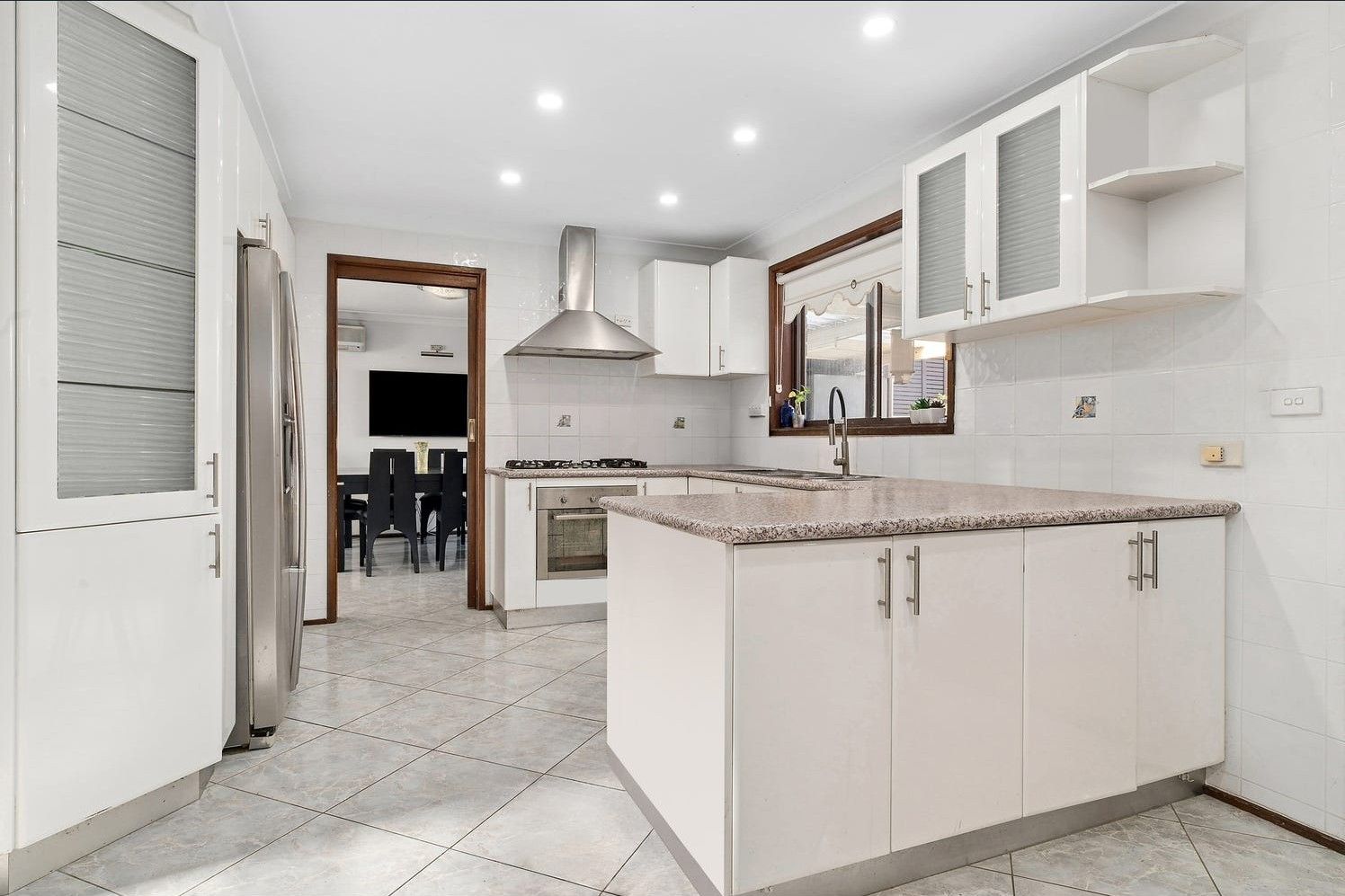 346 Marion Street — photo 4 of 13