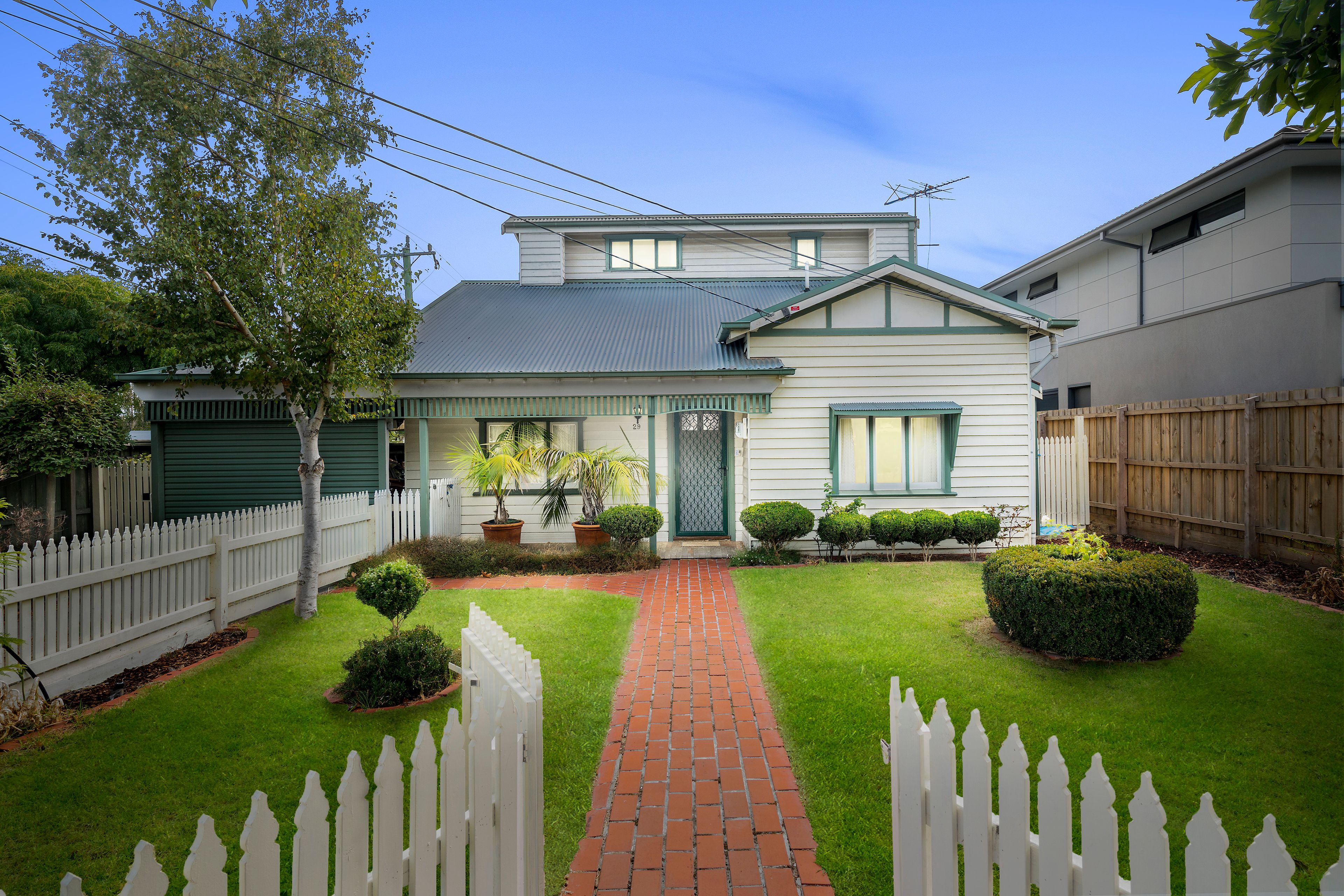 29 Canterbury Street, Hughesdale, VIC 3166