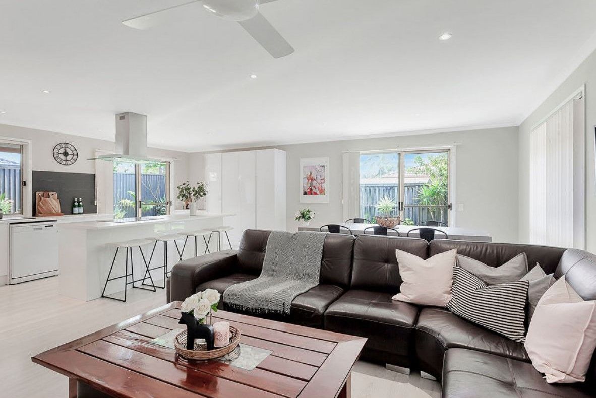 25 Altissimo Close, Varsity Lakes, QLD 4227