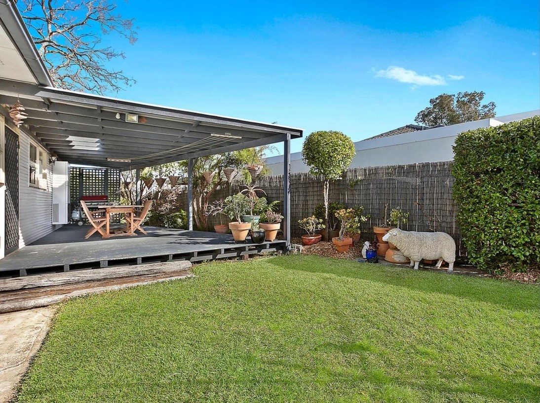 14 Brett Avenue, Hornsby Heights, NSW 2077