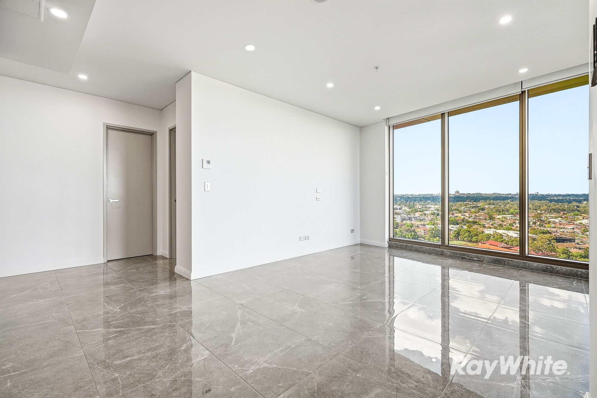 2239/180 George Street — photo 7 of 28