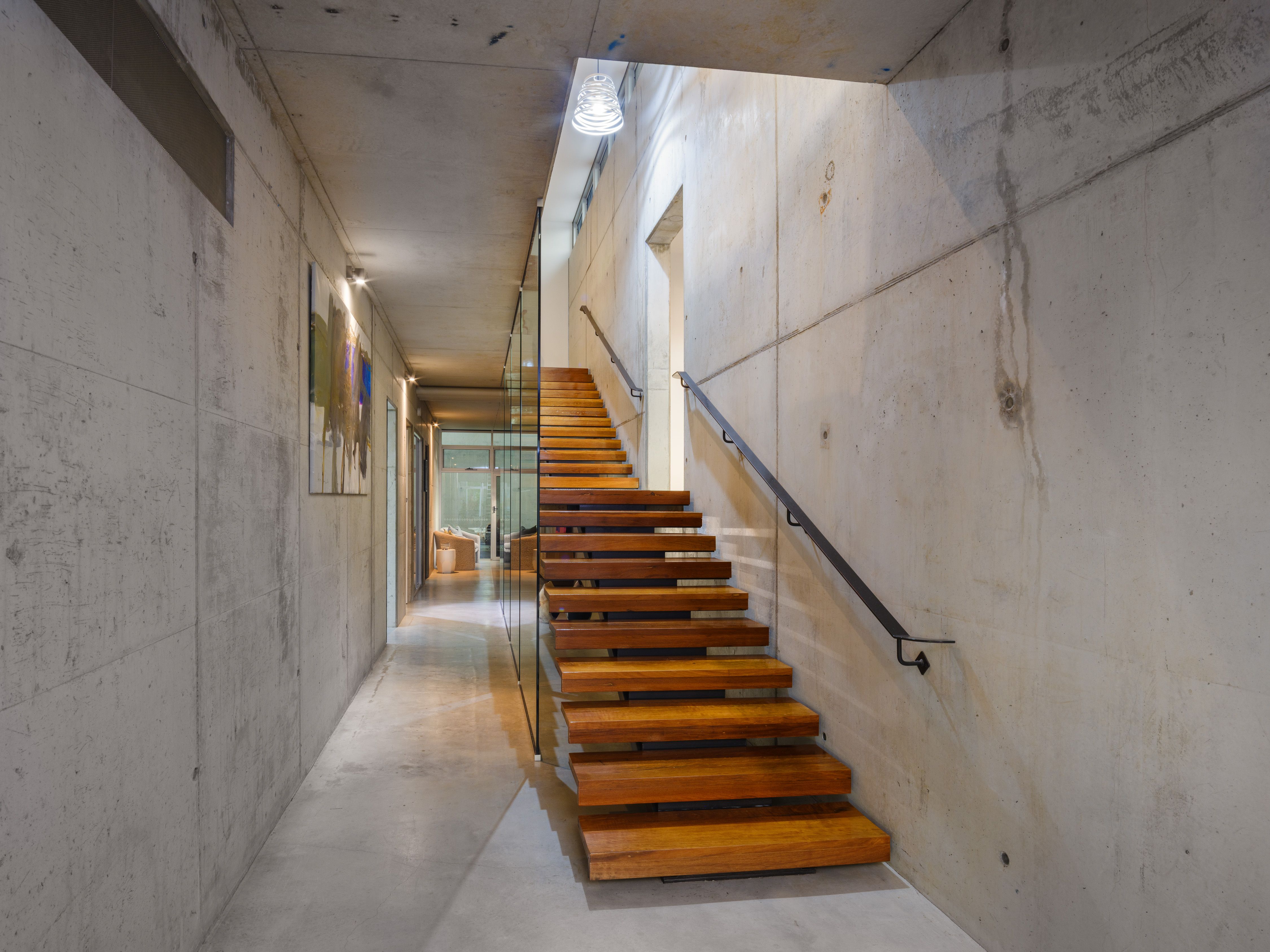 Architectural Masterpiece with Panoramic Glasshouse Mountain Views — photo 4 of 28