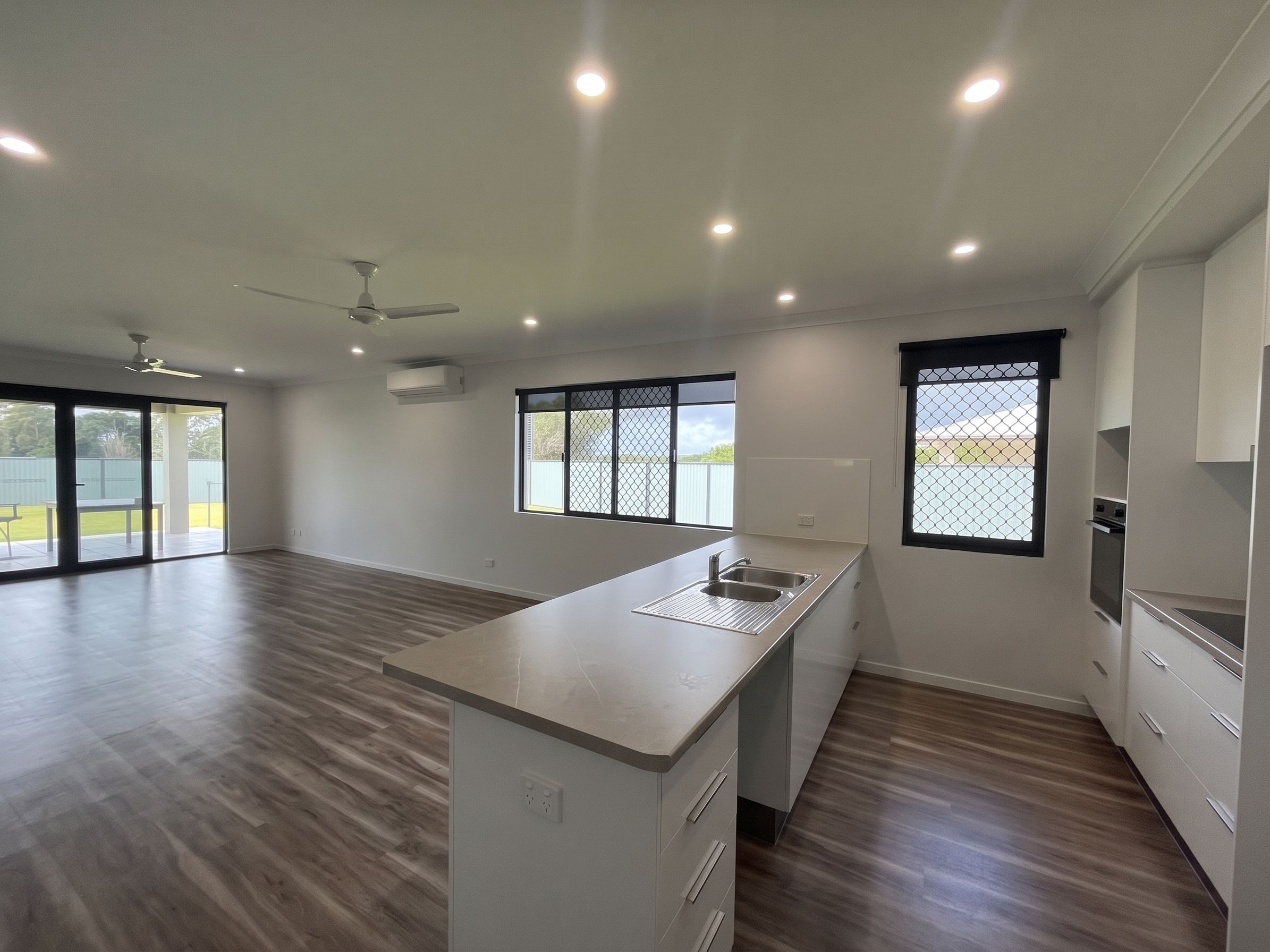 86 Countryview Drive — photo 4 of 25