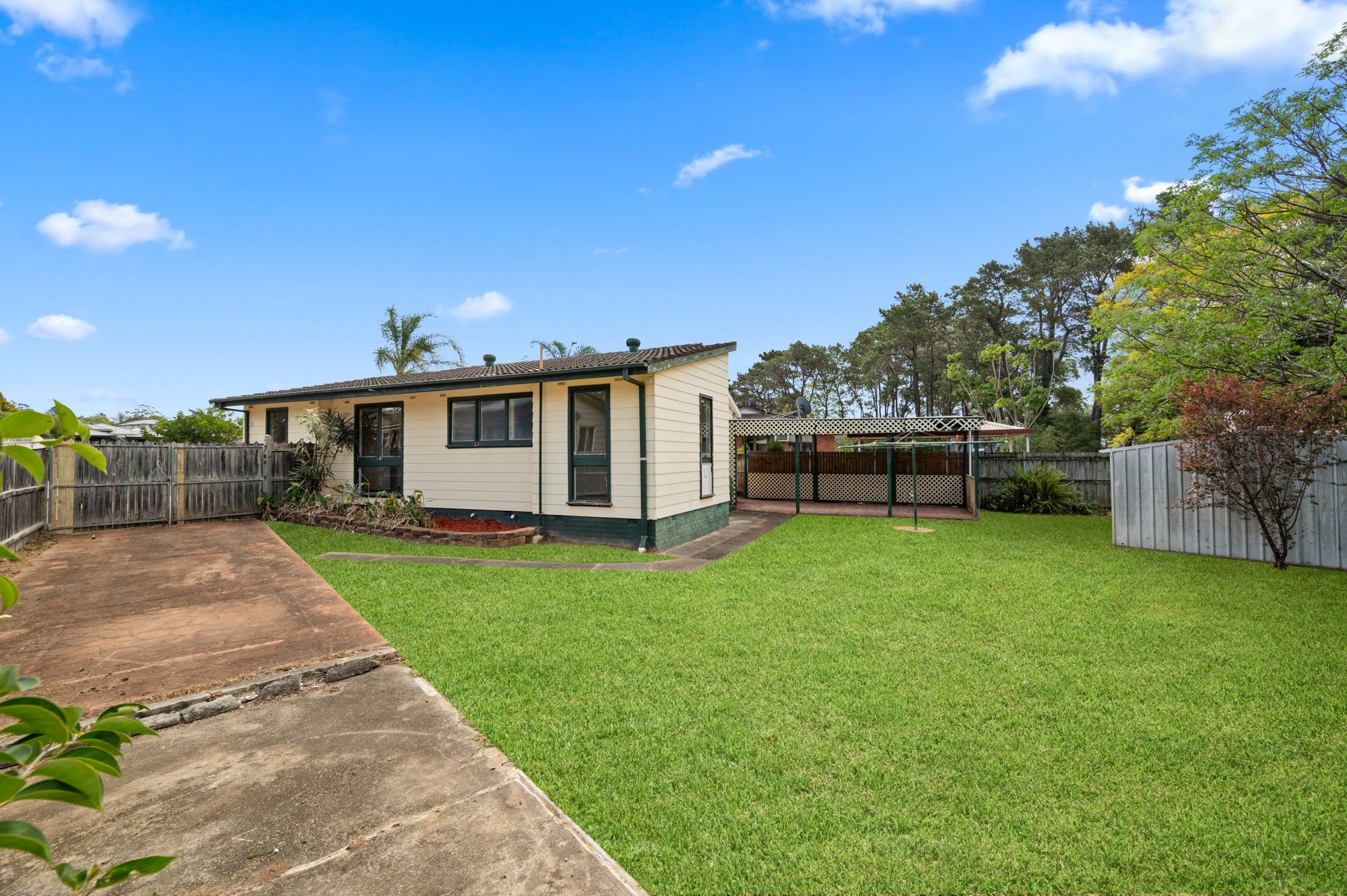 8 Carr Place — photo 10 of 11