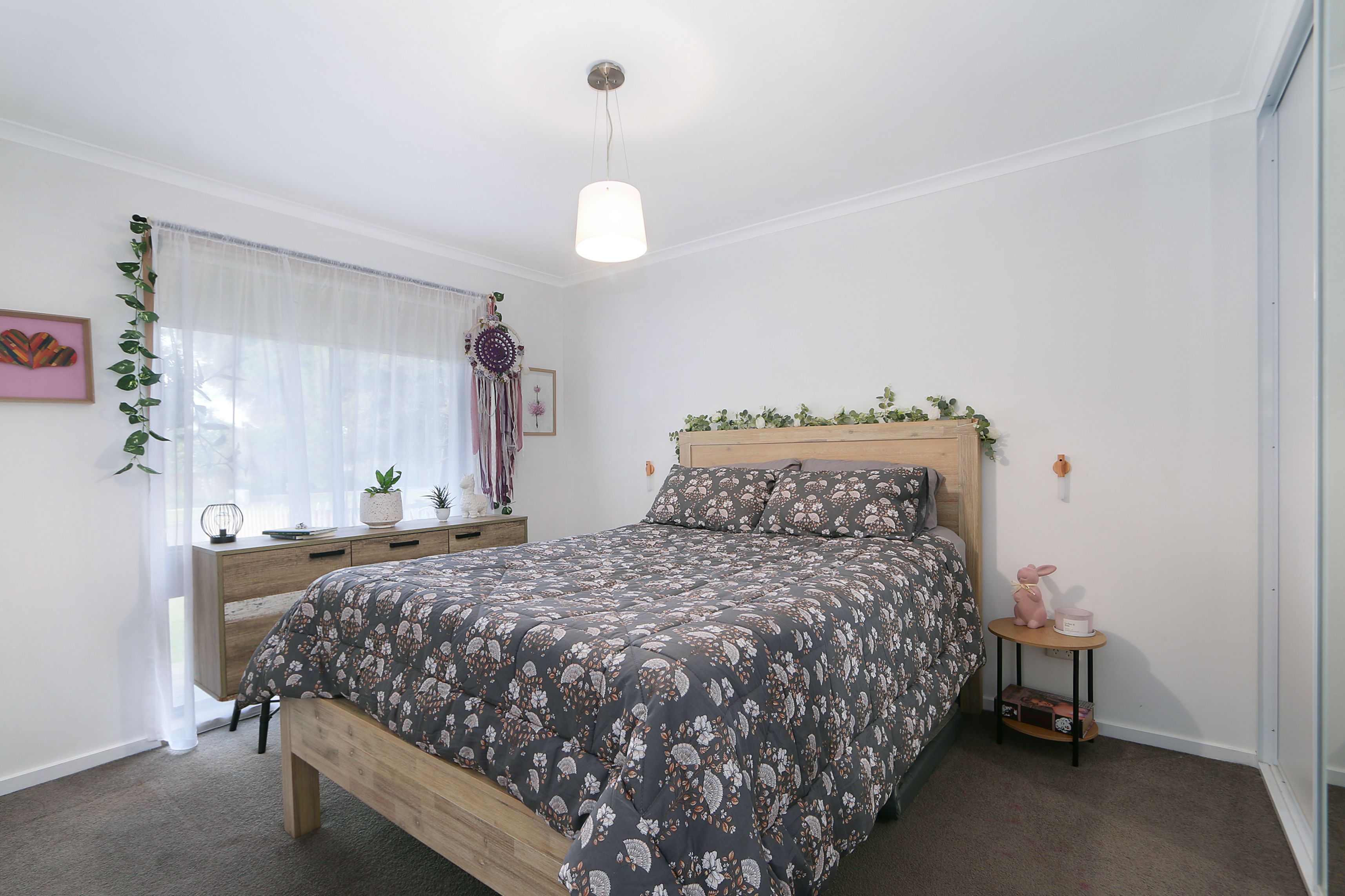 2/374 Sandrina Drive — photo 5 of 9