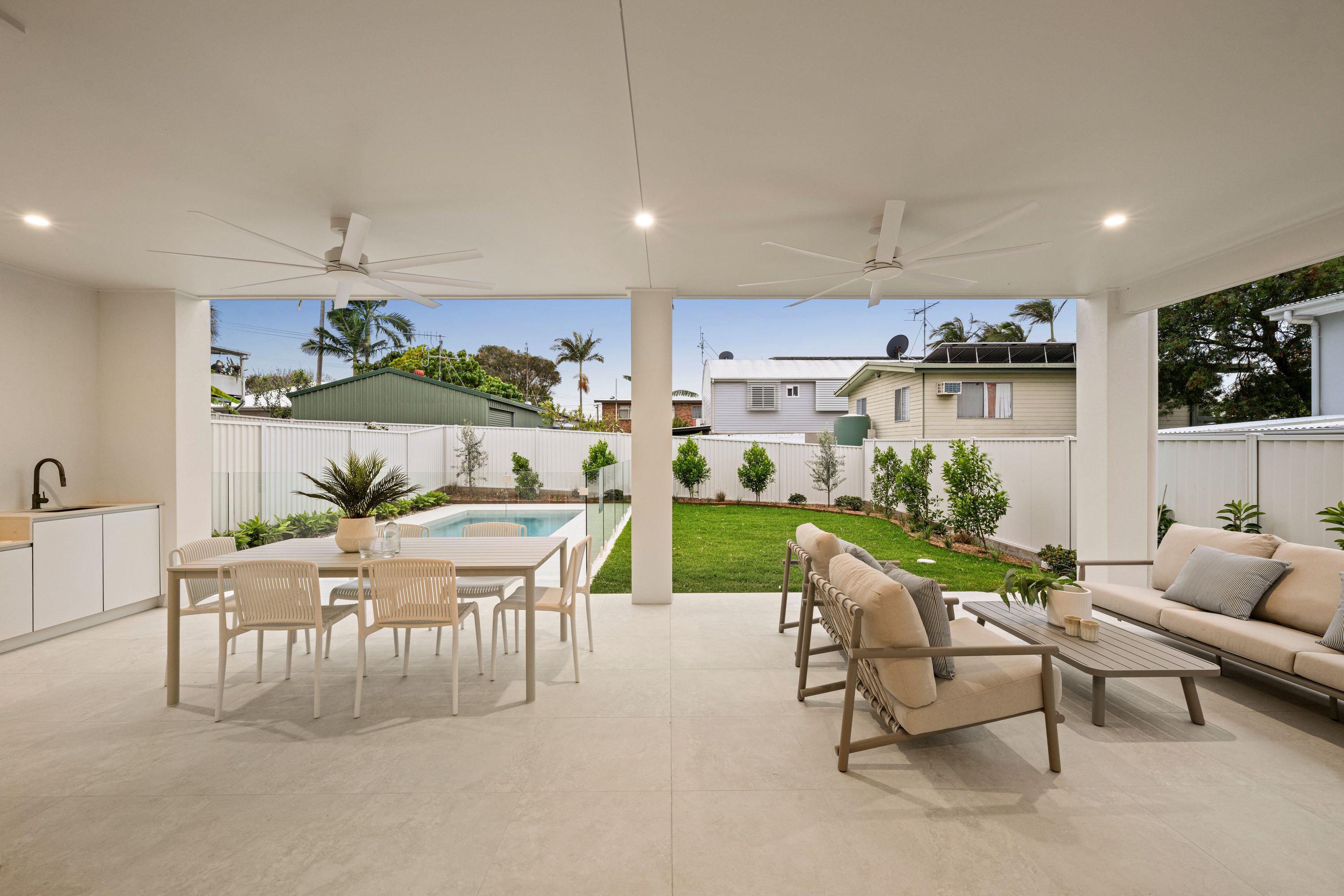2/2 Teewah Street — photo 26 of 30