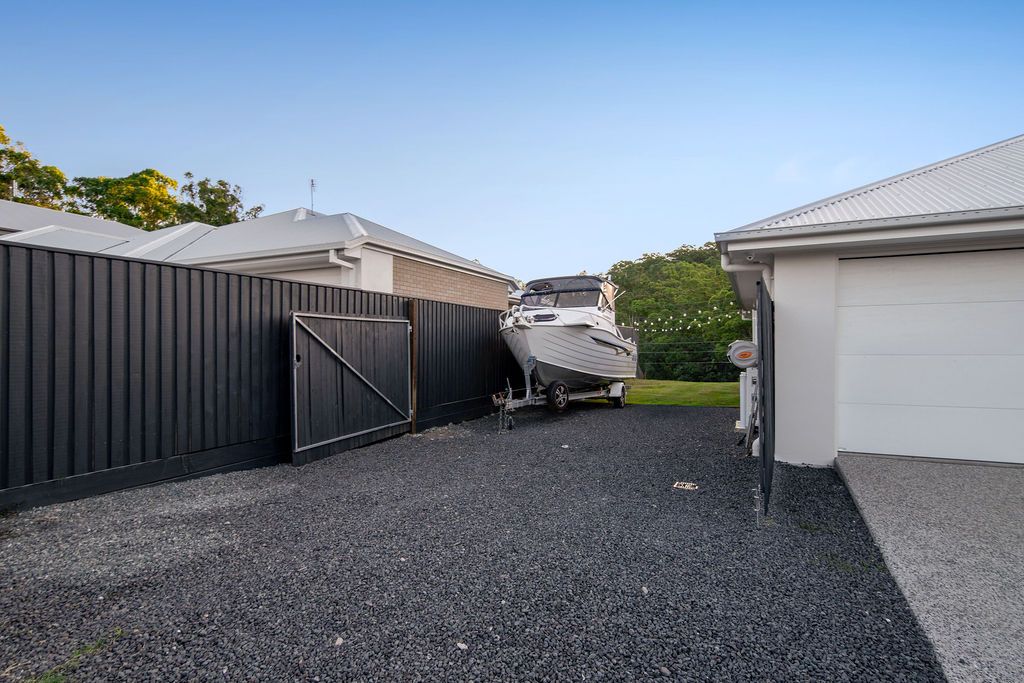 4 Mallee Place — photo 11 of 14