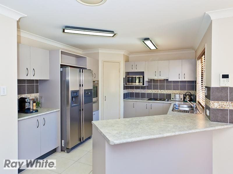 17 Redcedar Street, North Lakes, QLD 4509
