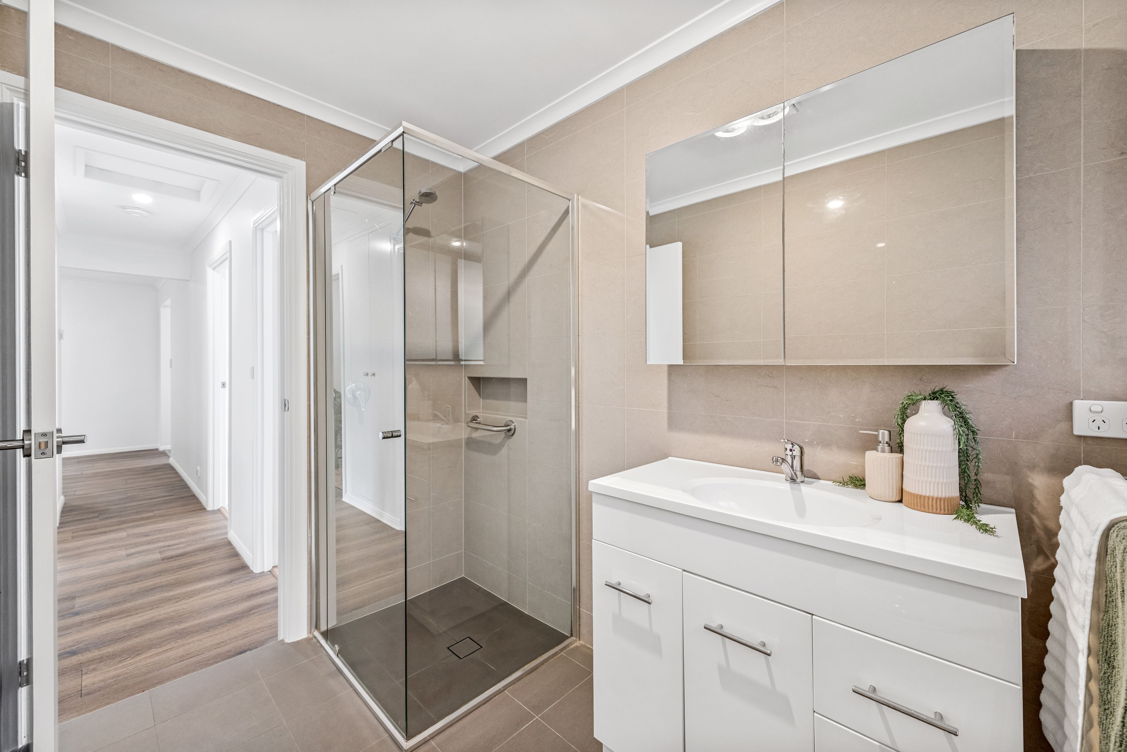7 Dridan Crescent — photo 14 of 24