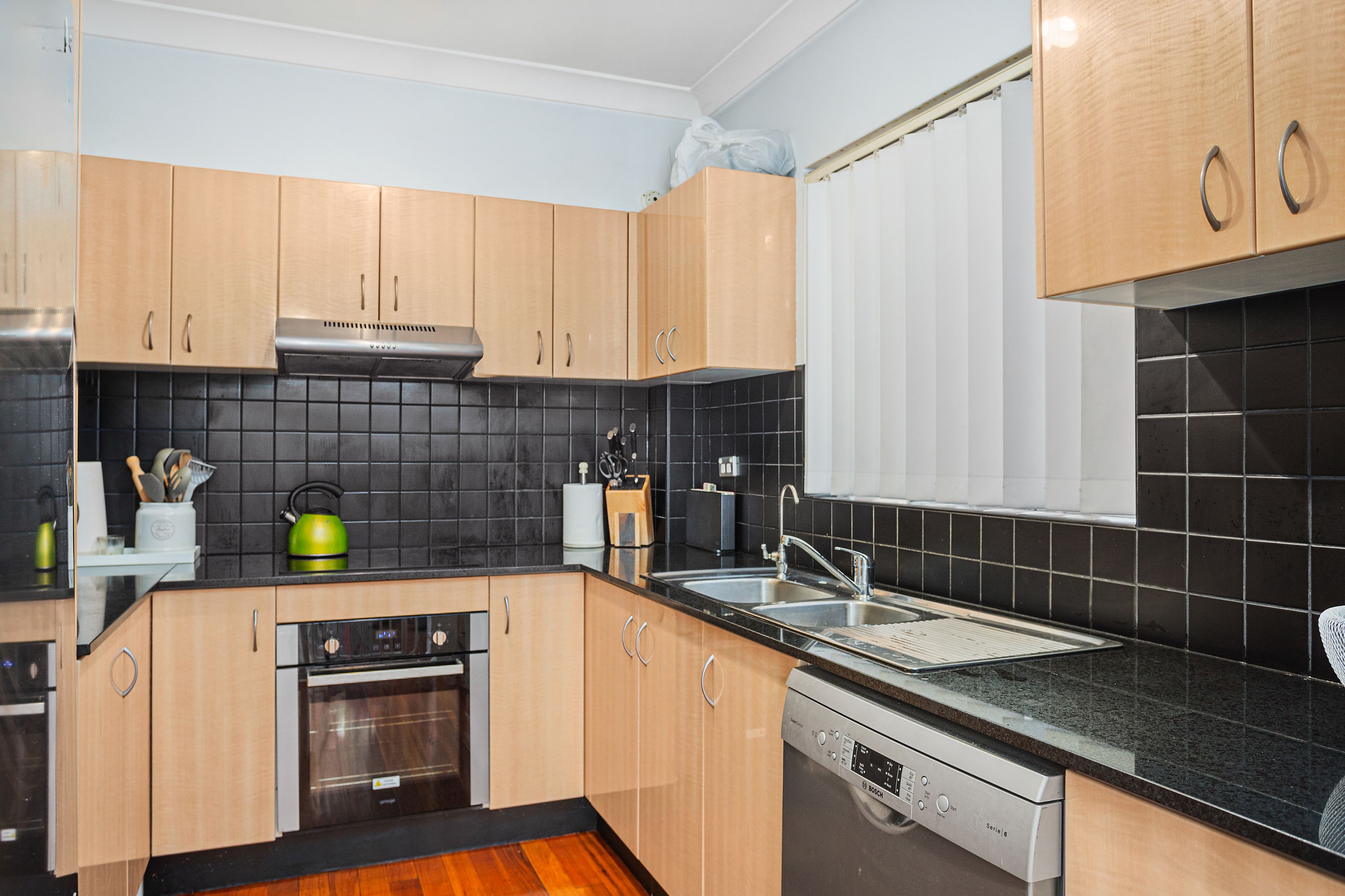 2/24 Queens Road, Brighton Le Sands, NSW 2216 Sold Unit Ray White