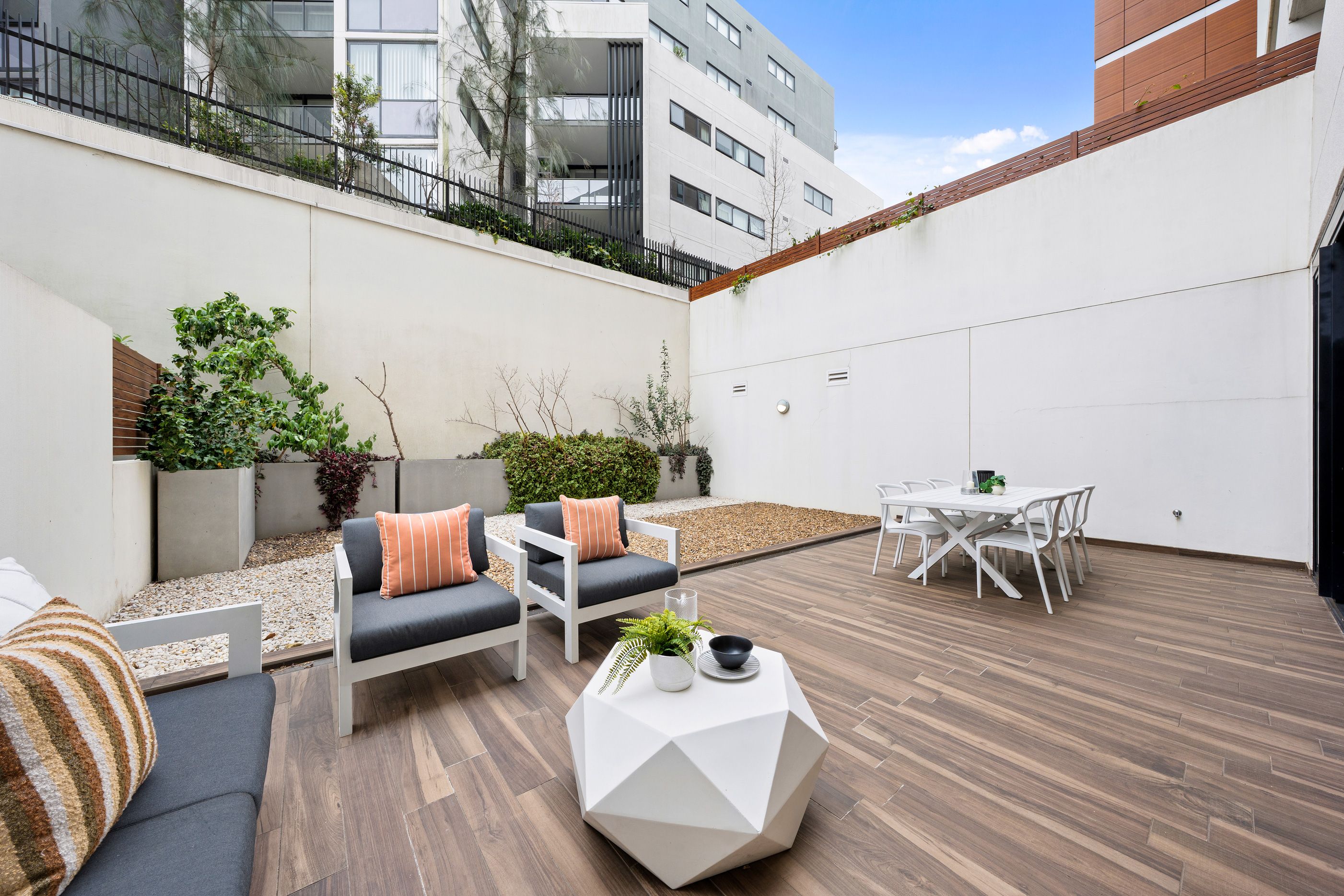 G02/390 Pacific Highway — photo from Ray White AY Realty Chatswood