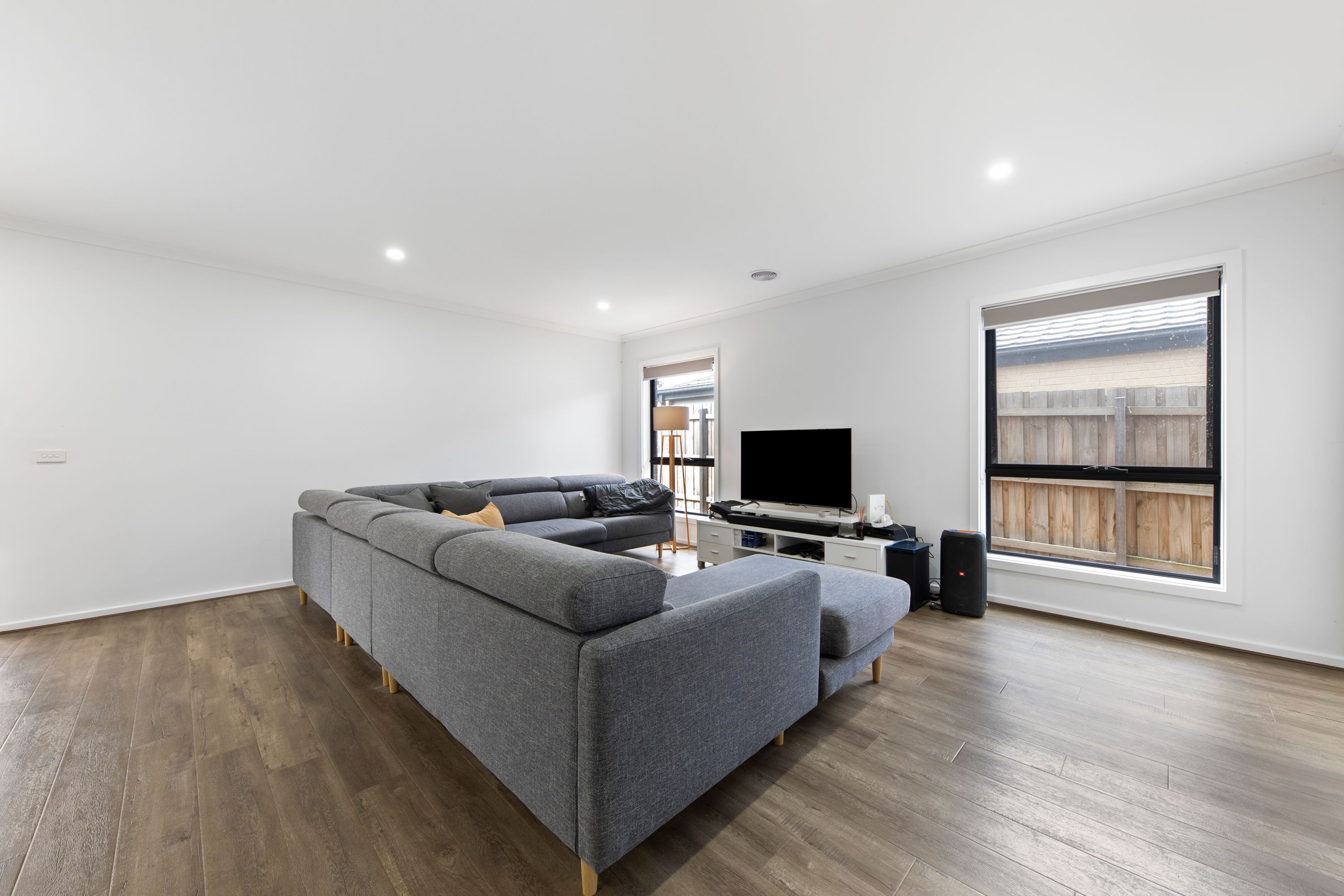 48 Barbara Avenue — photo 8 of 29