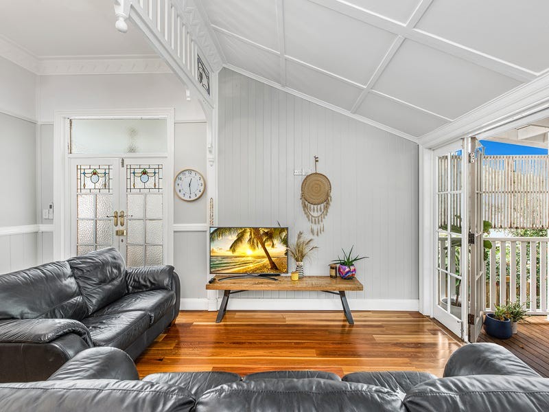 12 Carbethon Street, Manly, QLD 4179