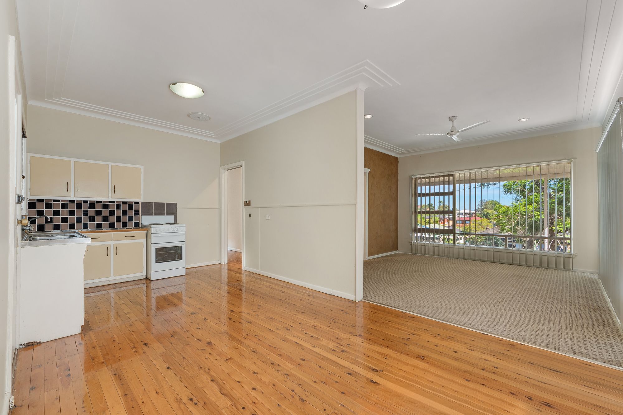 Campbelltown, NSW 2560