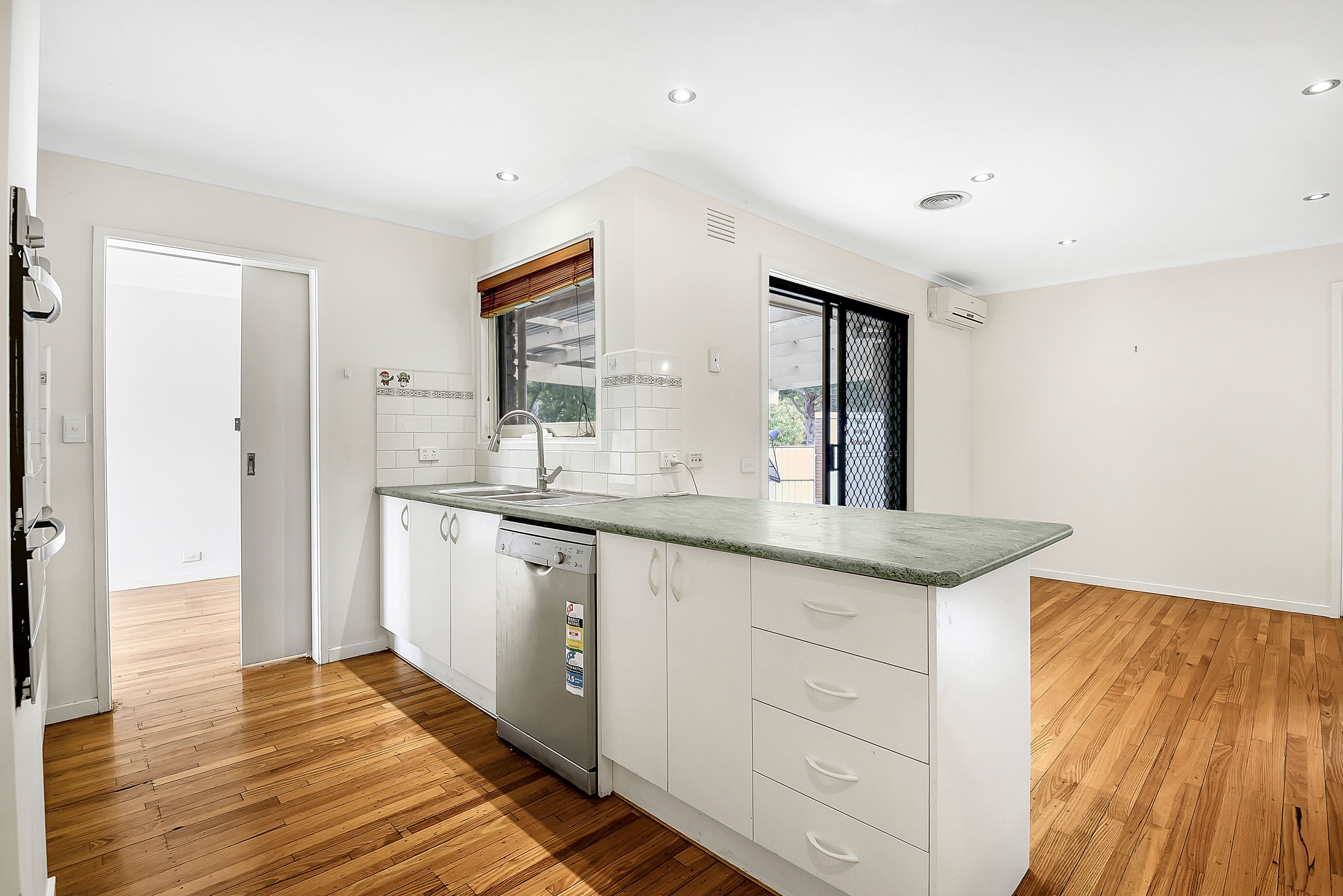 8 Japonica Street, Bundoora, VIC 3083