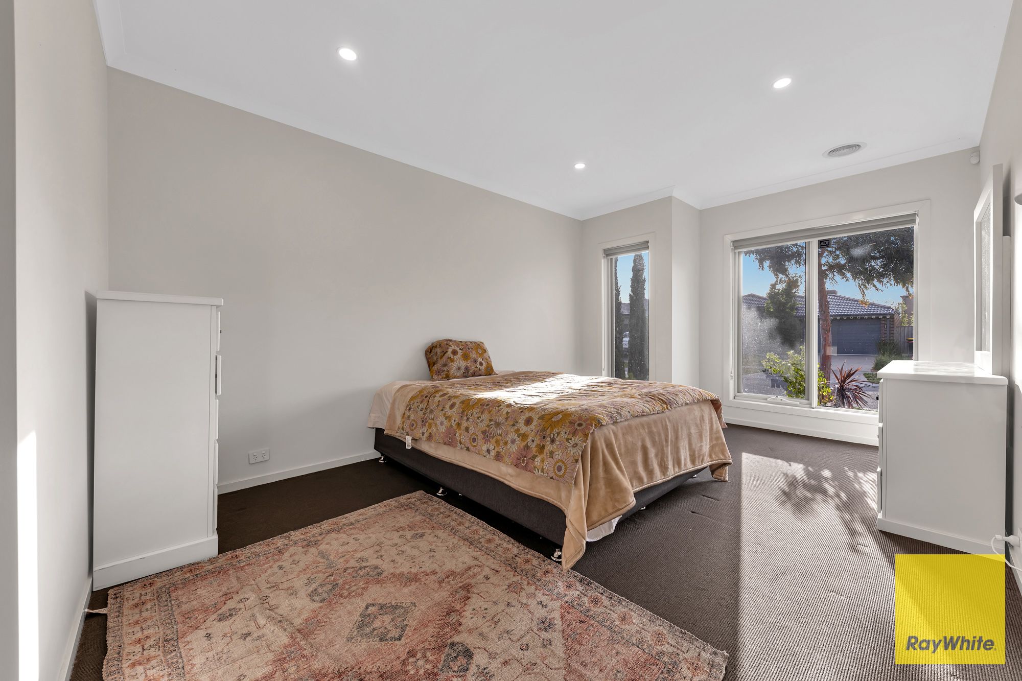 5 Sorrenberg Street, Point Cook, VIC 3030