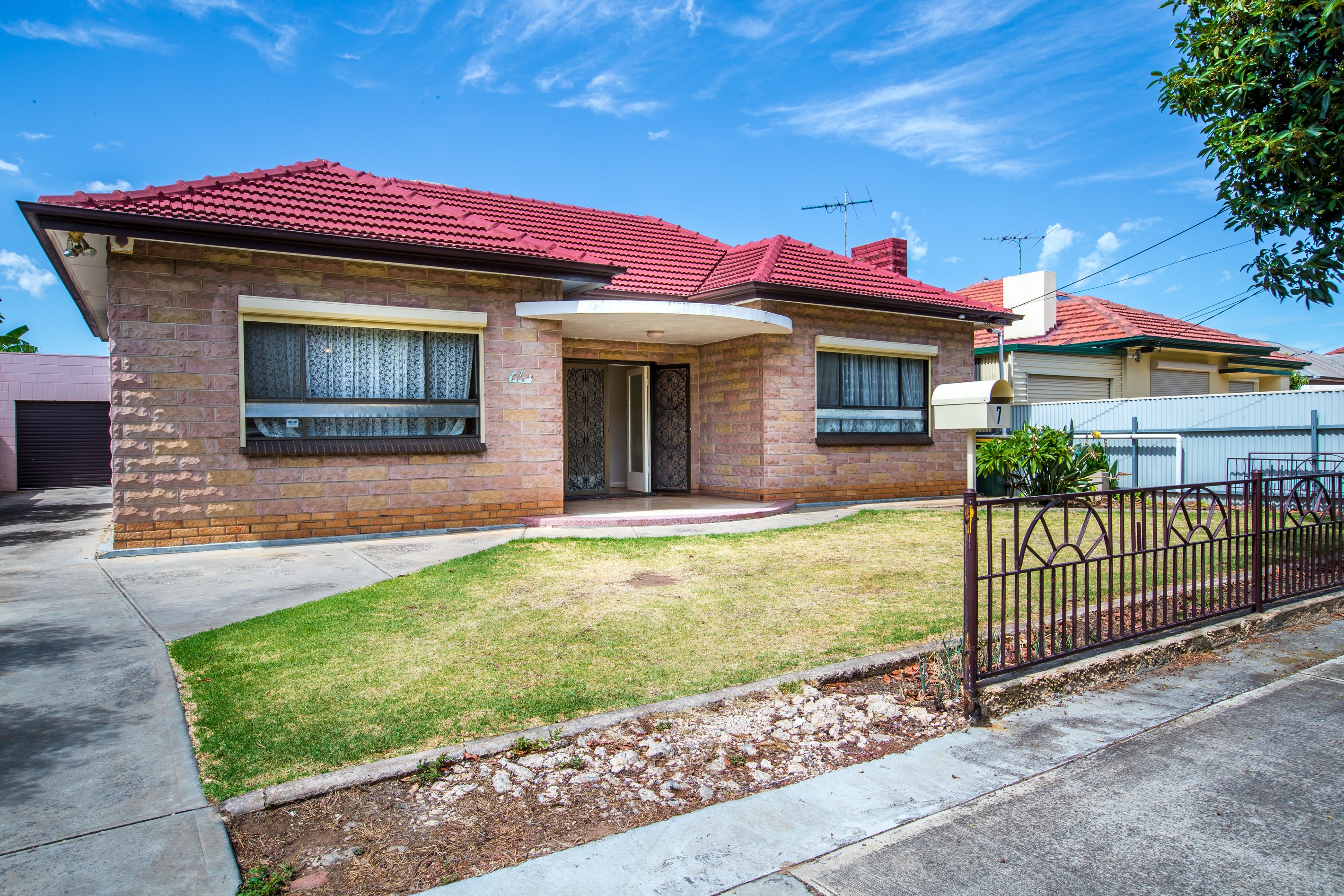 7 Rugby Avenue, Croydon Park, SA 5008