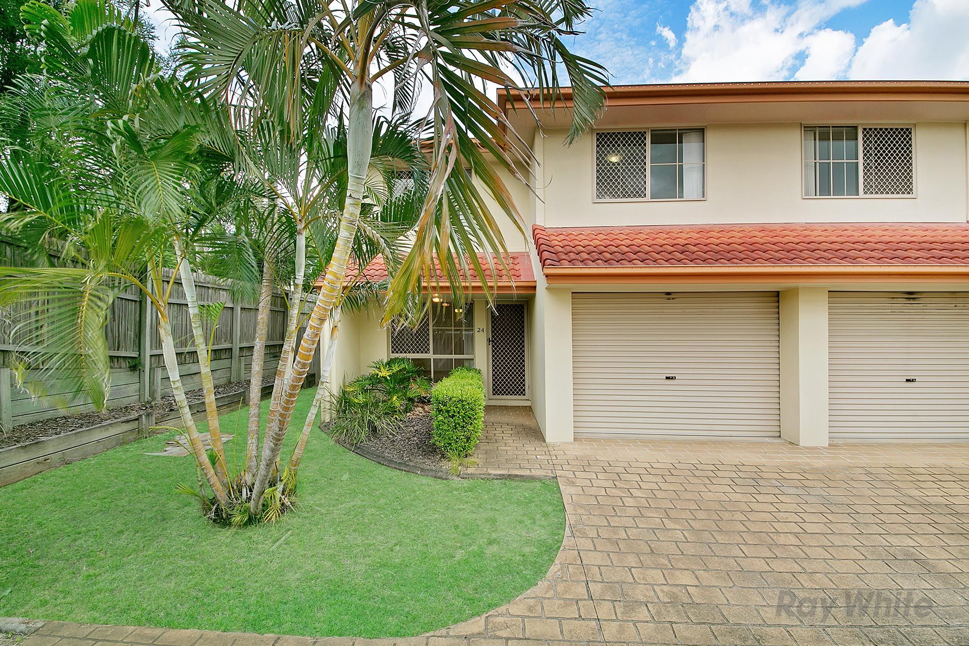 196 Hellawell Road, Sunnybank Hills QLD 4109